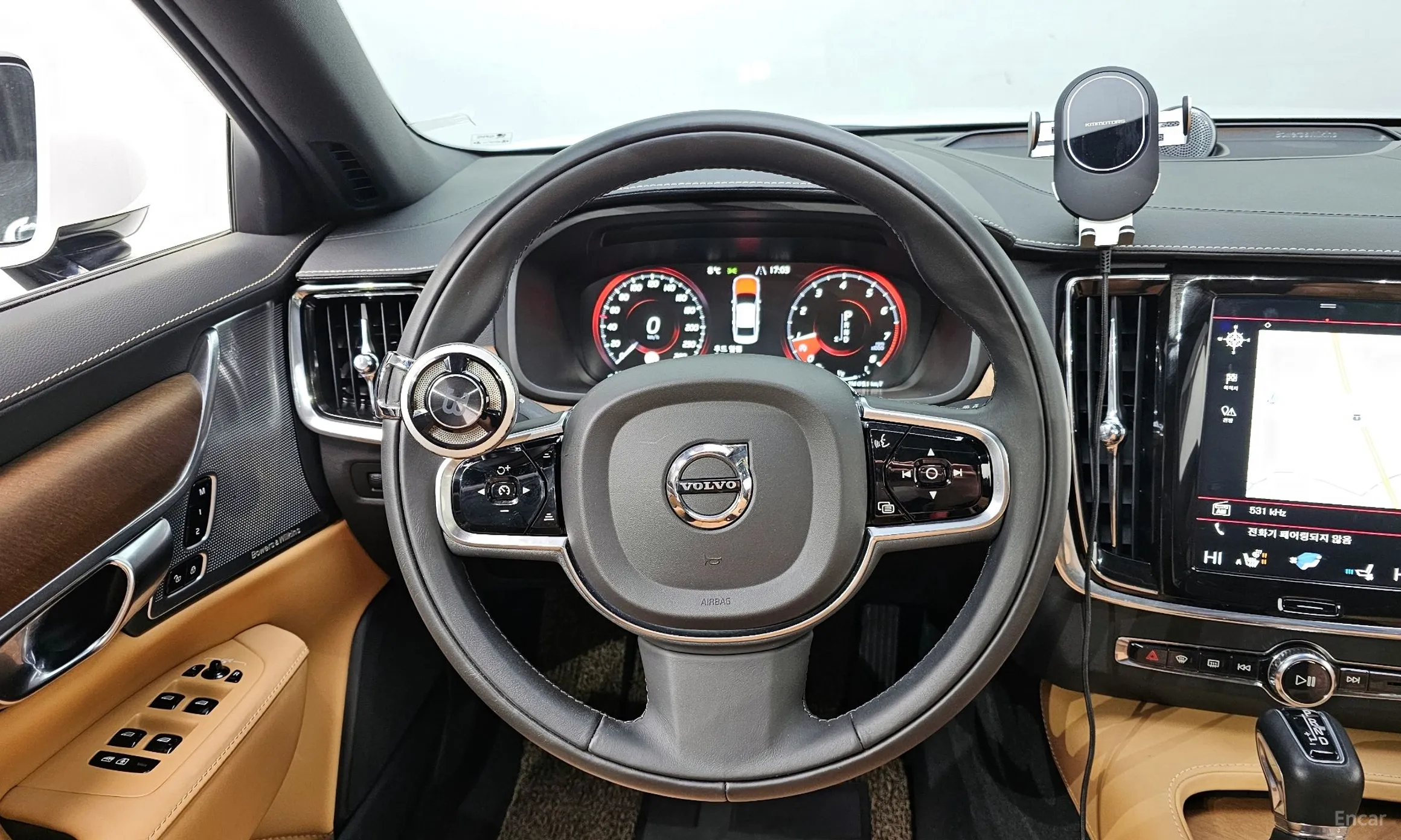 Volvo S90 превью 12