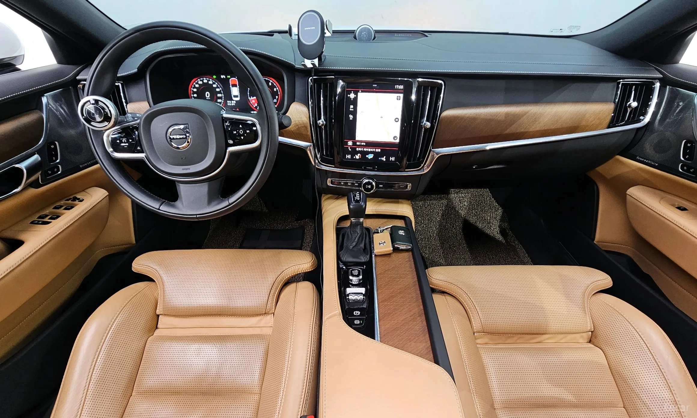 Volvo S90 превью 7