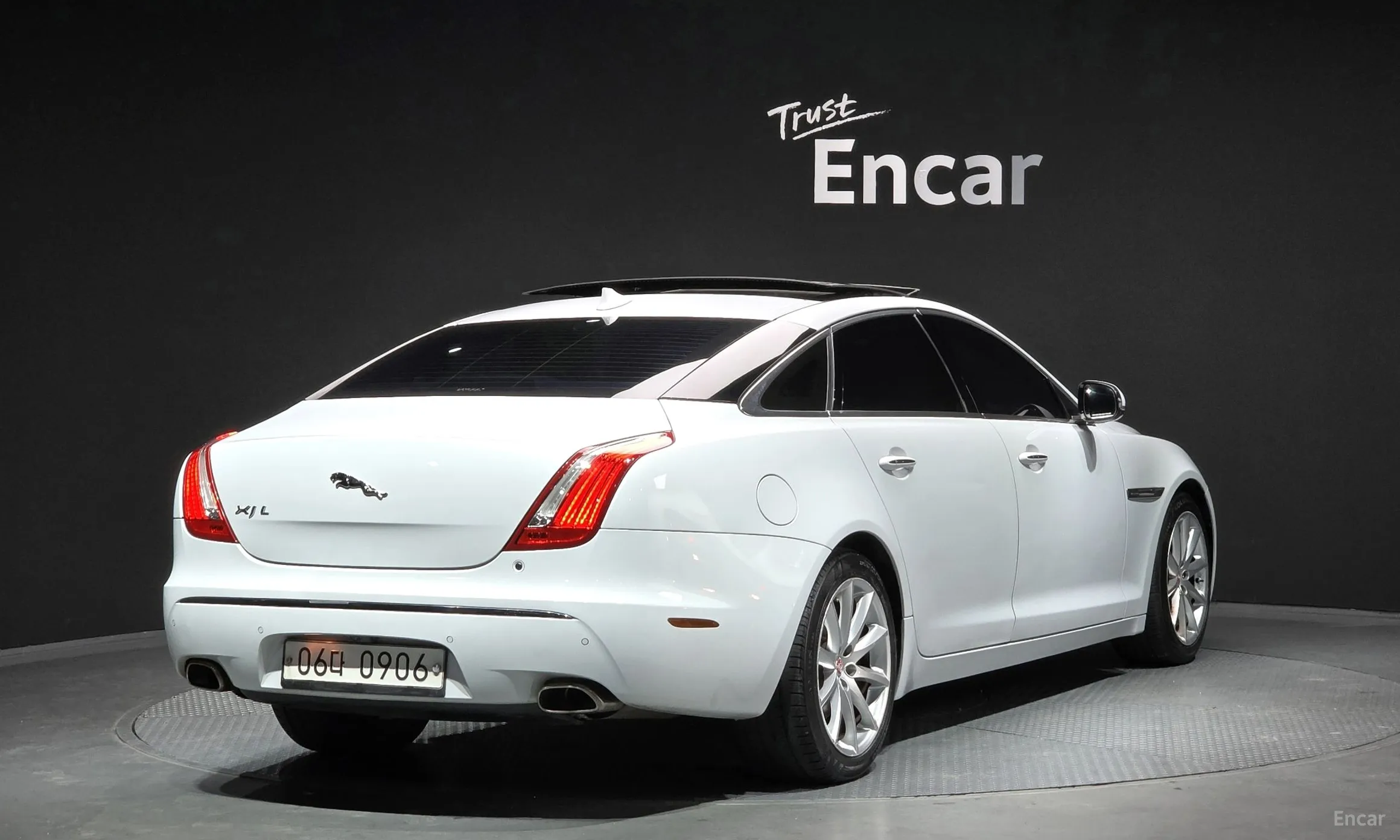 Jaguar All New XJ