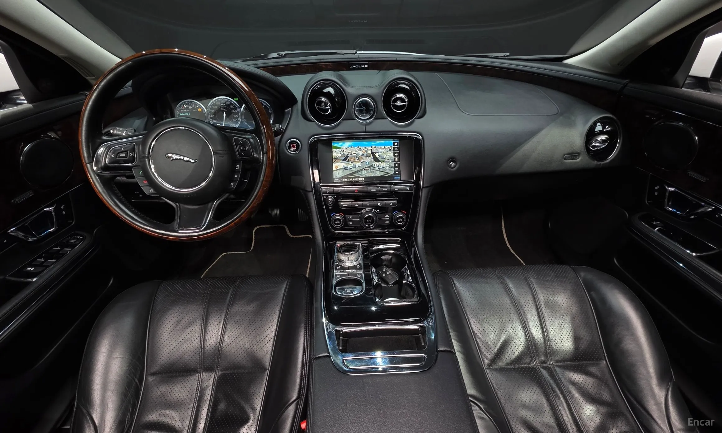 Jaguar All New XJ превью 7