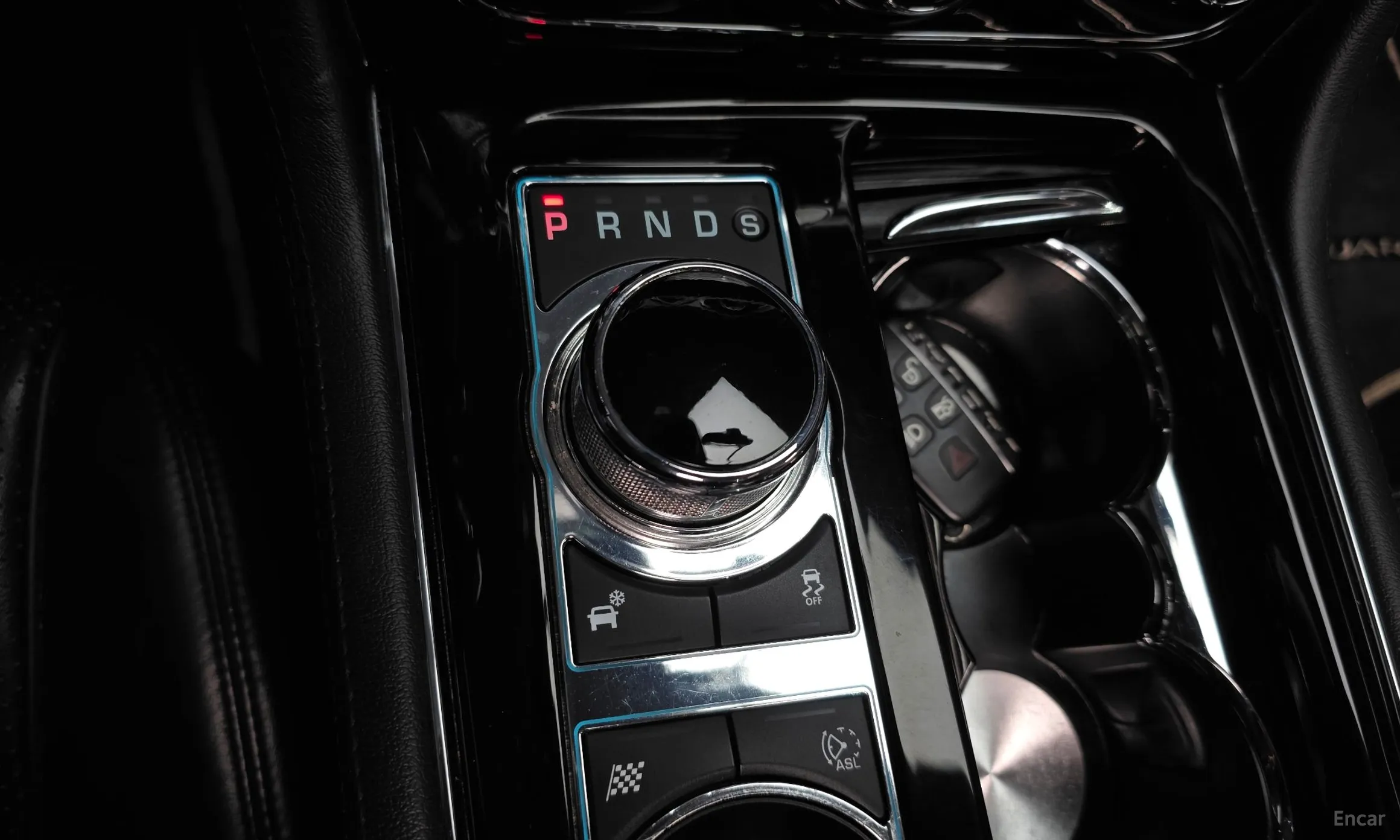 Jaguar All New XJ превью 9