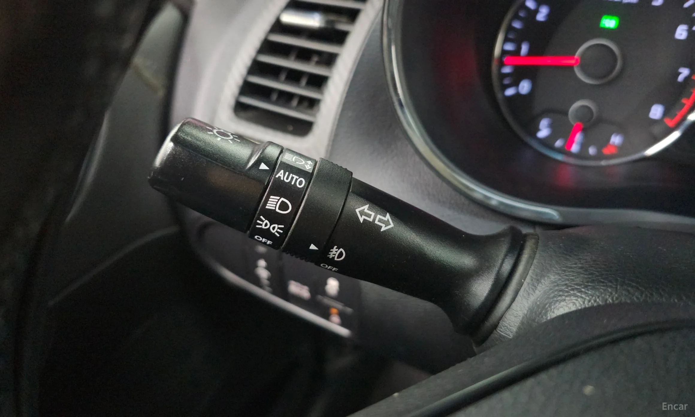 Kia K3 превью 15