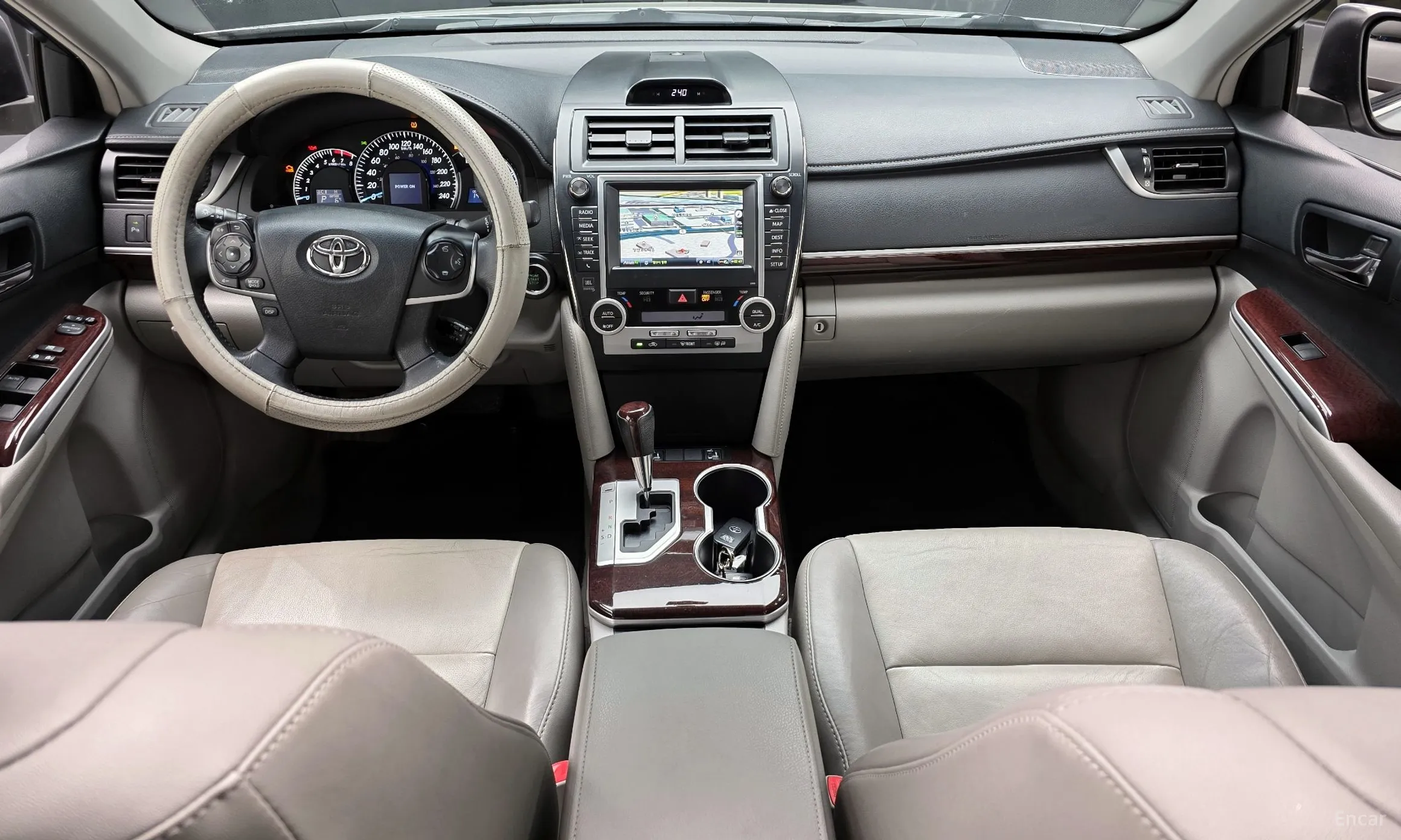 Toyota New Camry превью 7