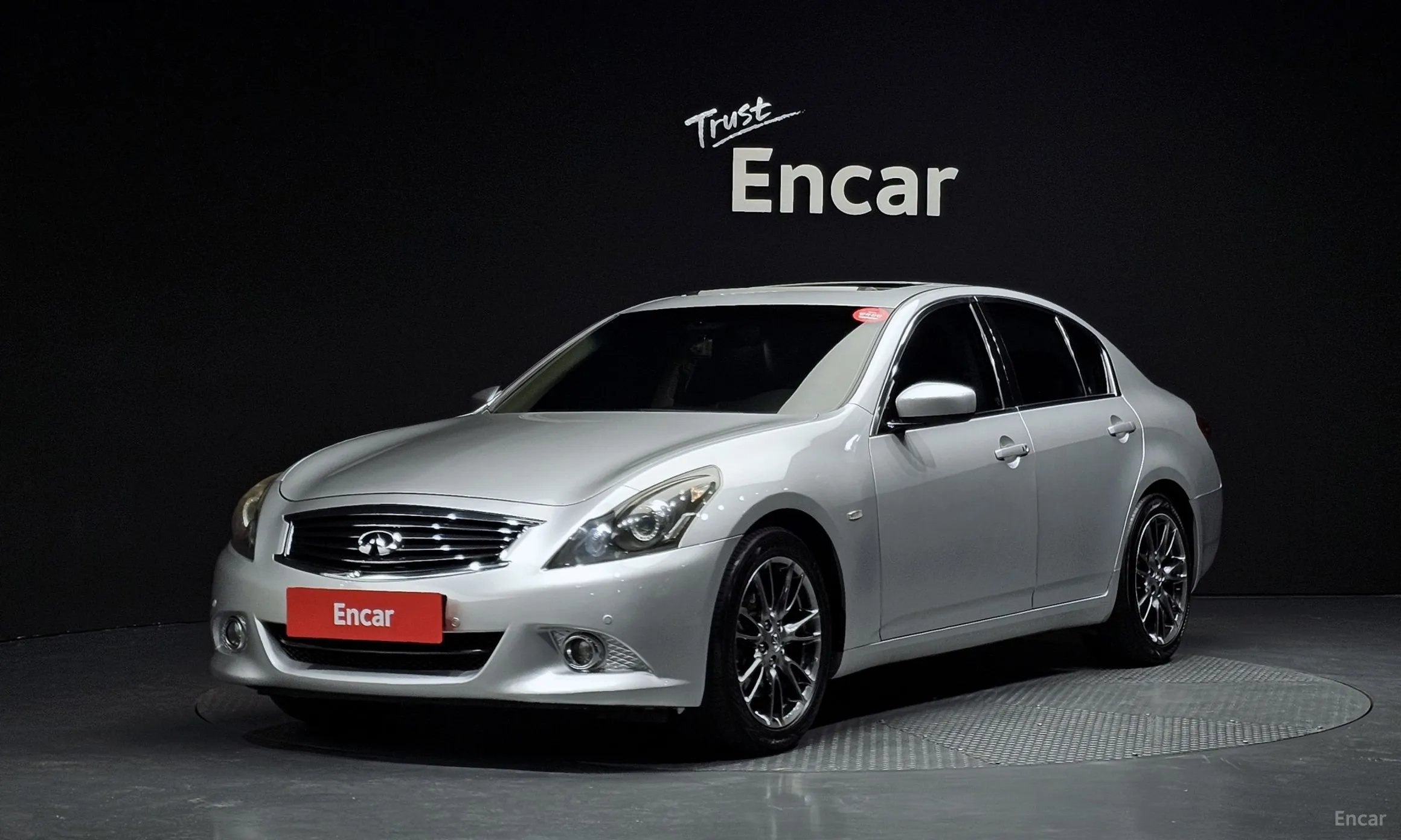 G37