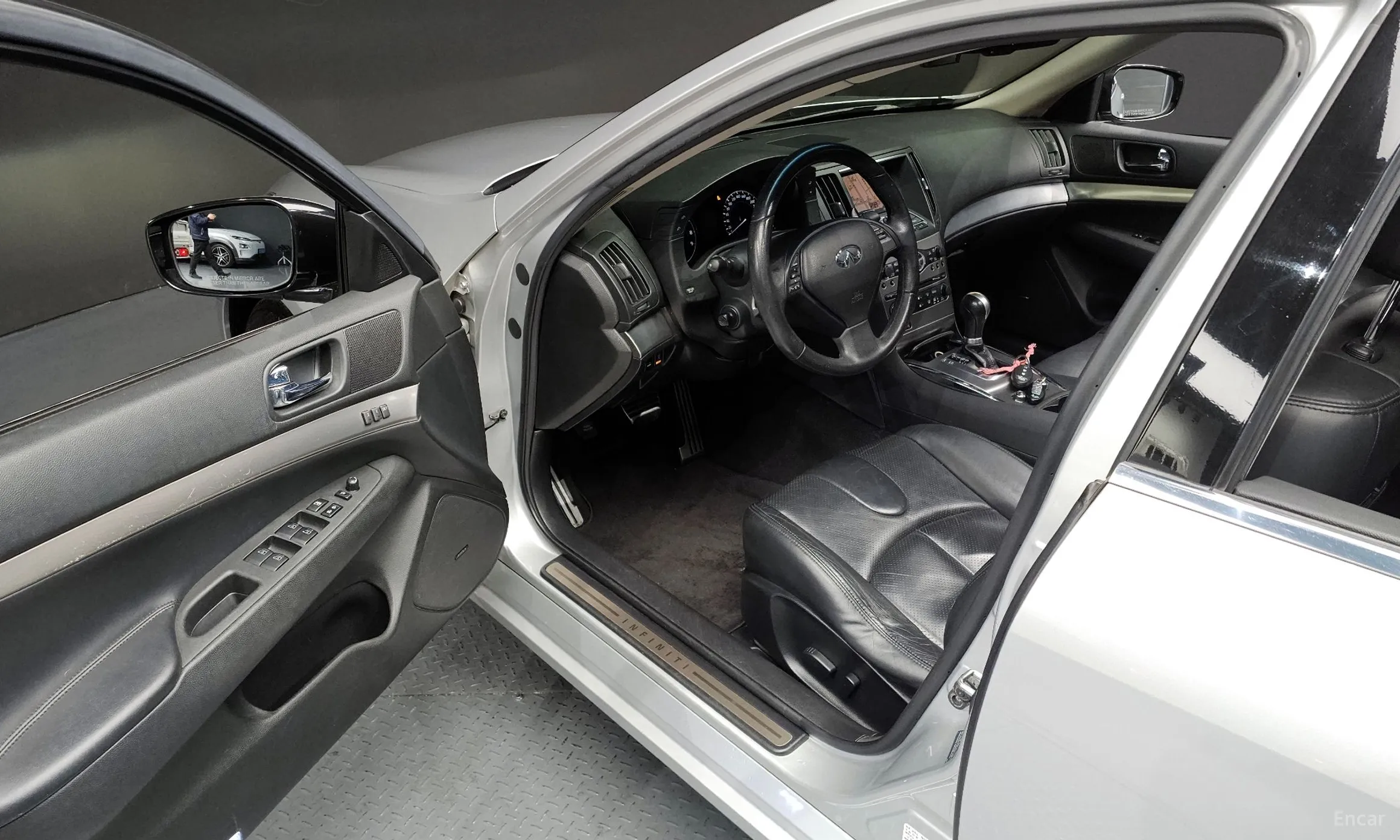 Infiniti G37 превью 11
