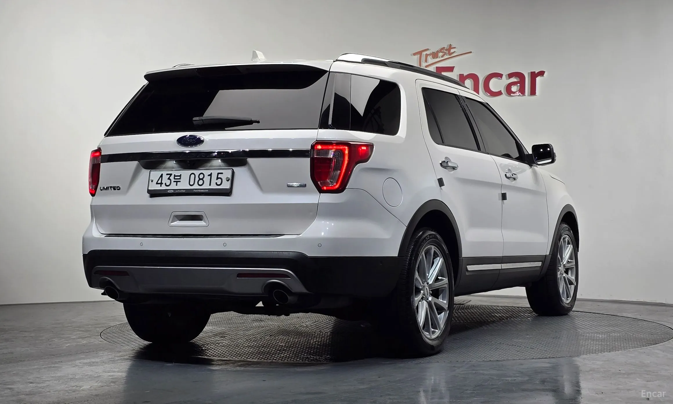 Ford Explorer превью 2