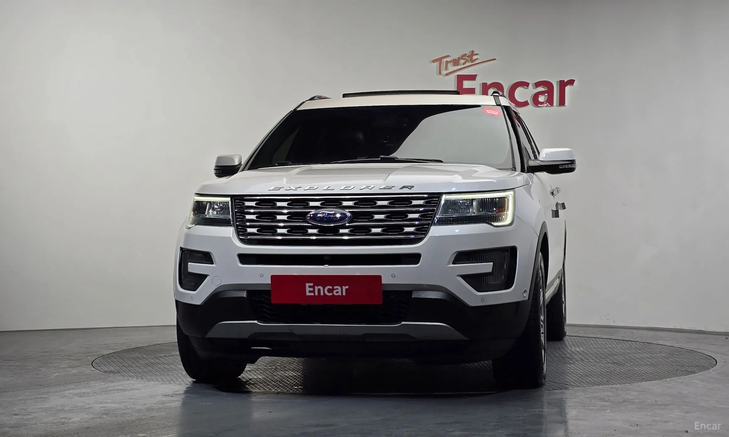 Ford Explorer превью 3