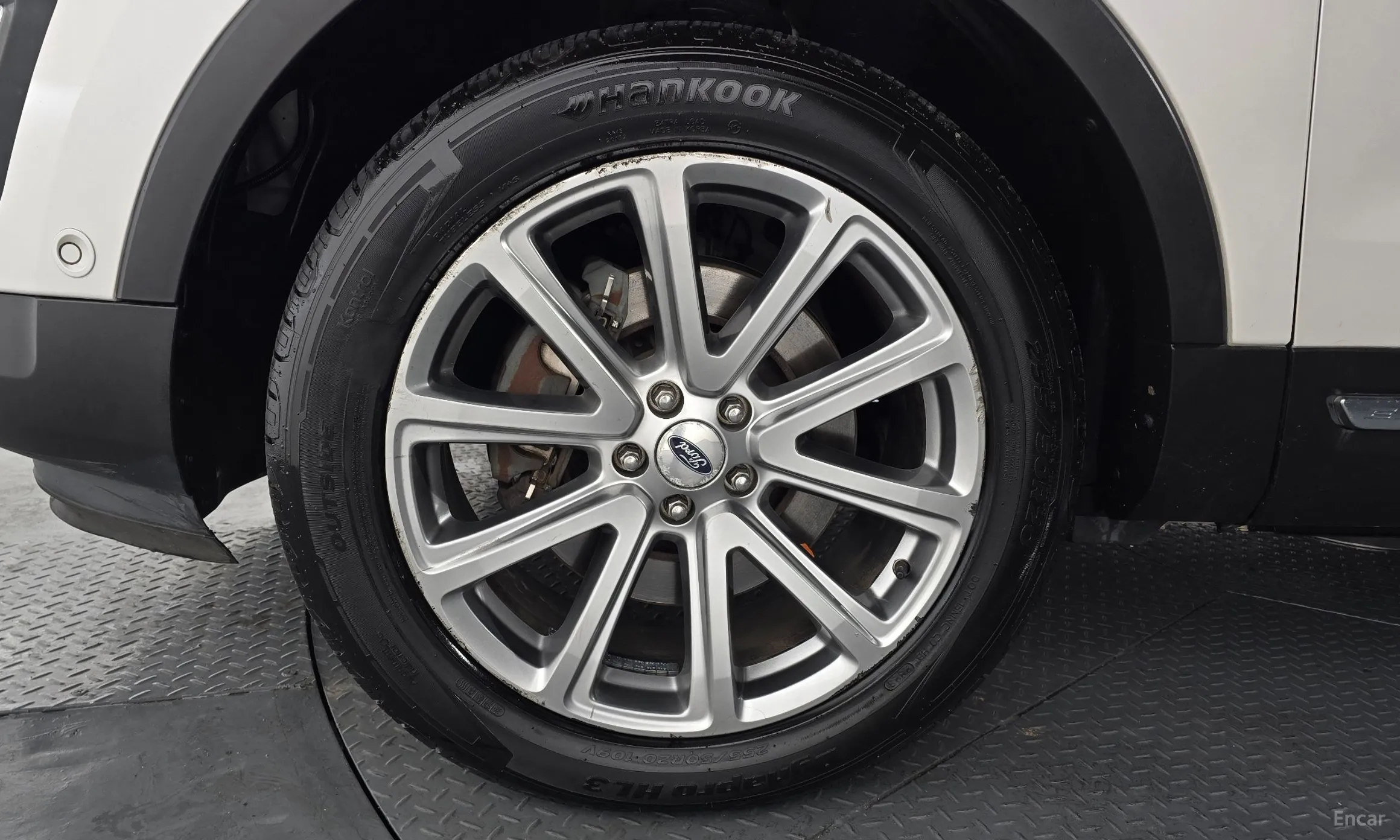 Ford Explorer превью 5