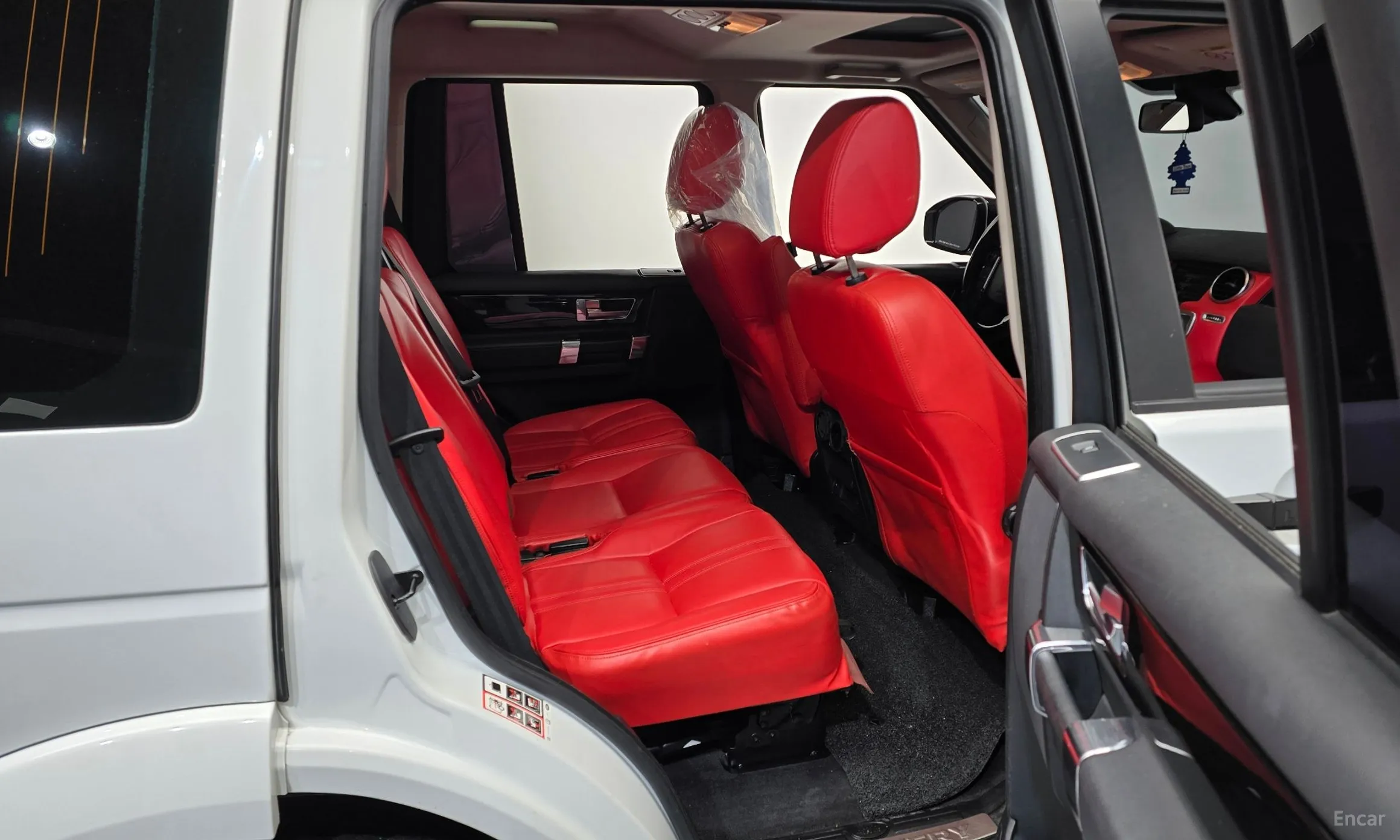 Land Rover Discovery 4 превью 12