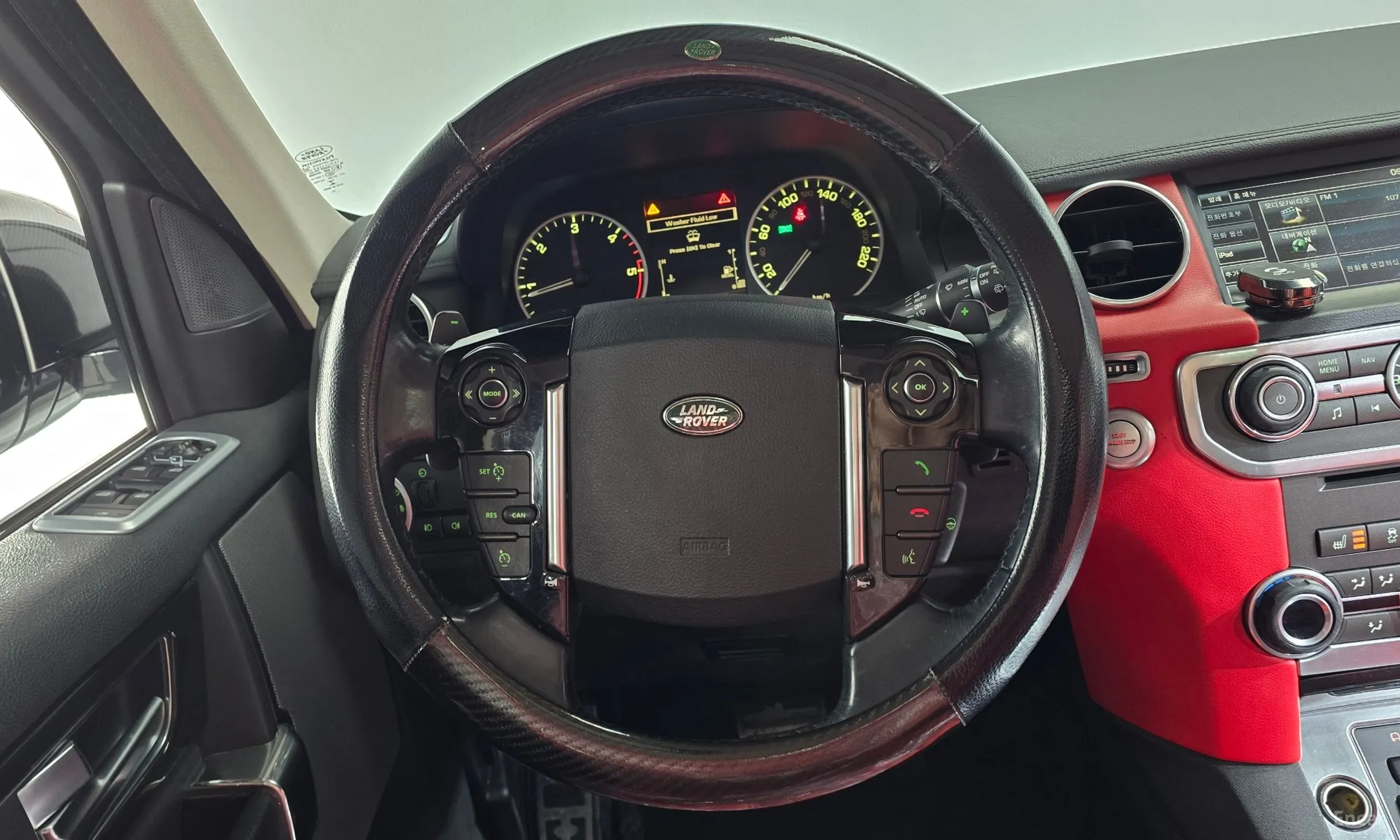 Land Rover Discovery 4 превью 13