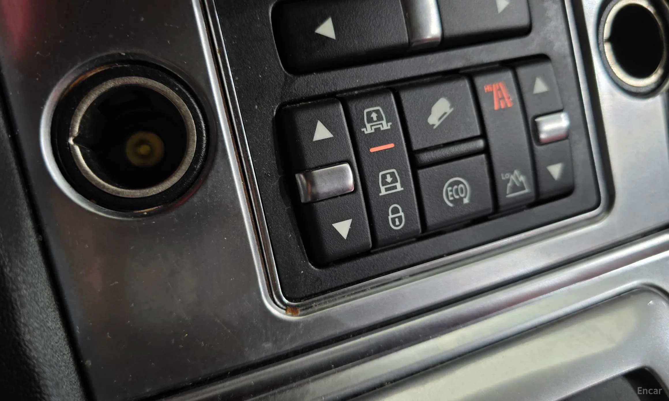 Land Rover Discovery 4 превью 17