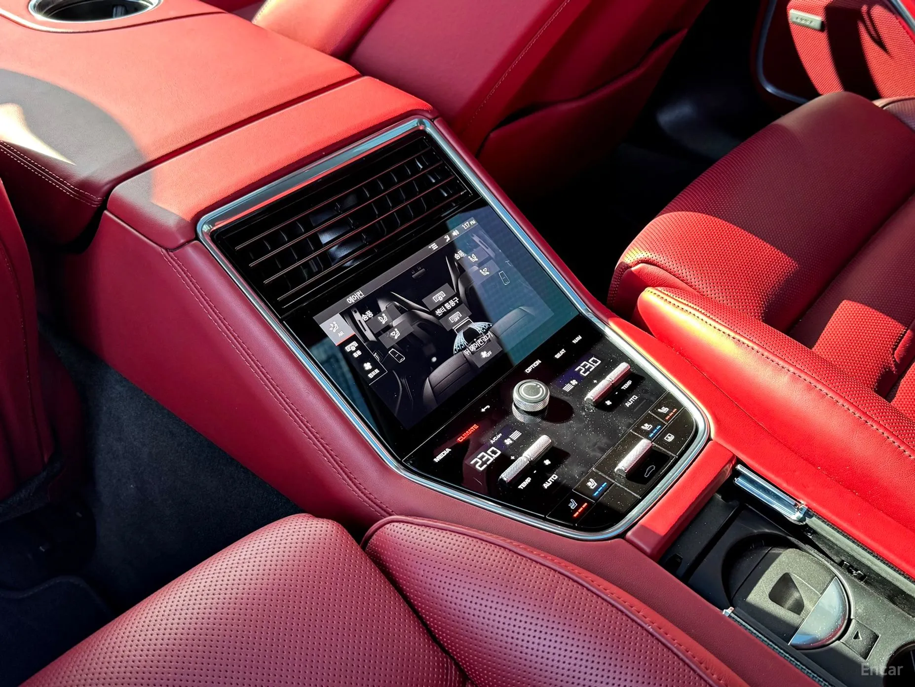Porsche Panamera (971) превью 19