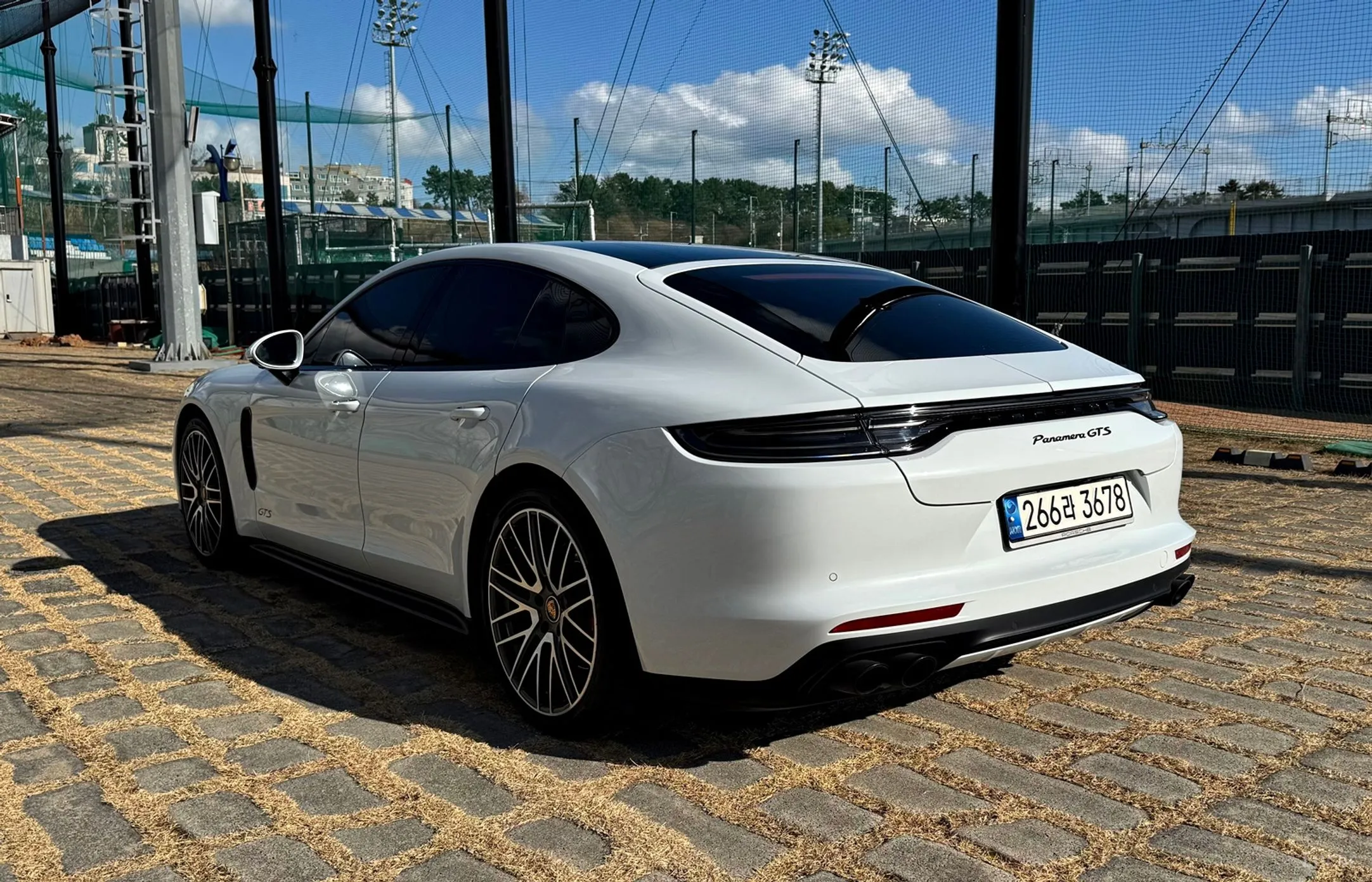 Porsche Panamera (971) превью 5