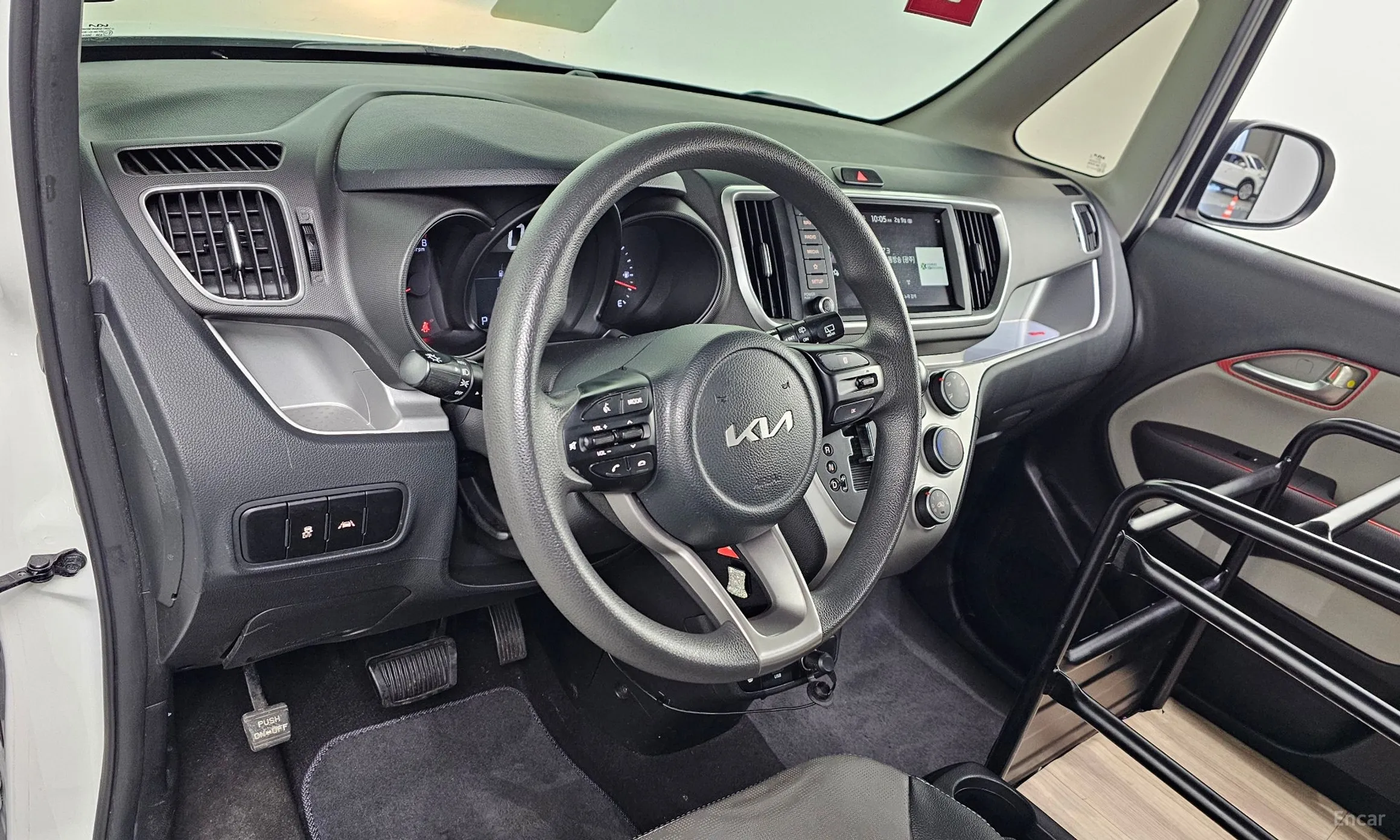 Kia Ray превью 13