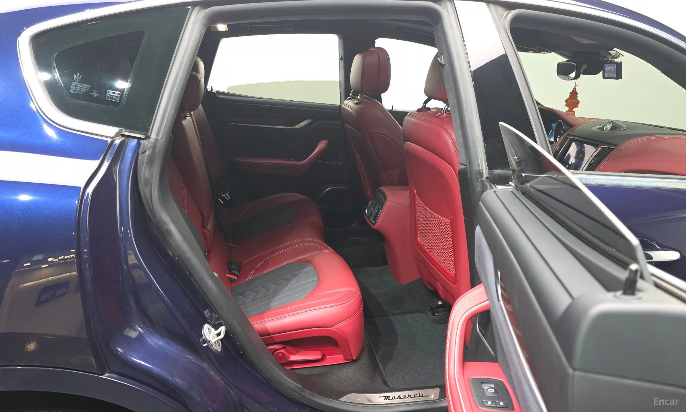 Maserati Levante превью 12
