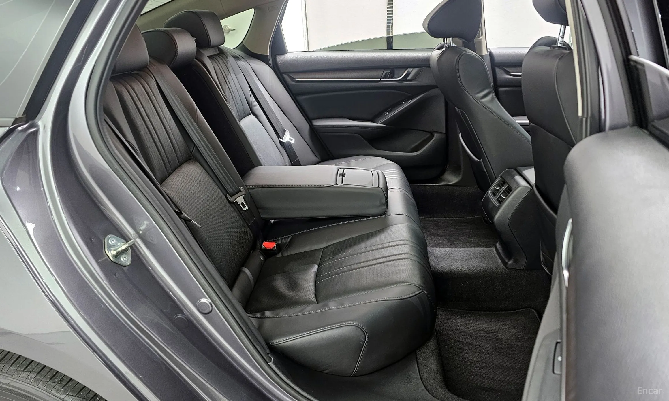 Honda Accord 10th Generation превью 12