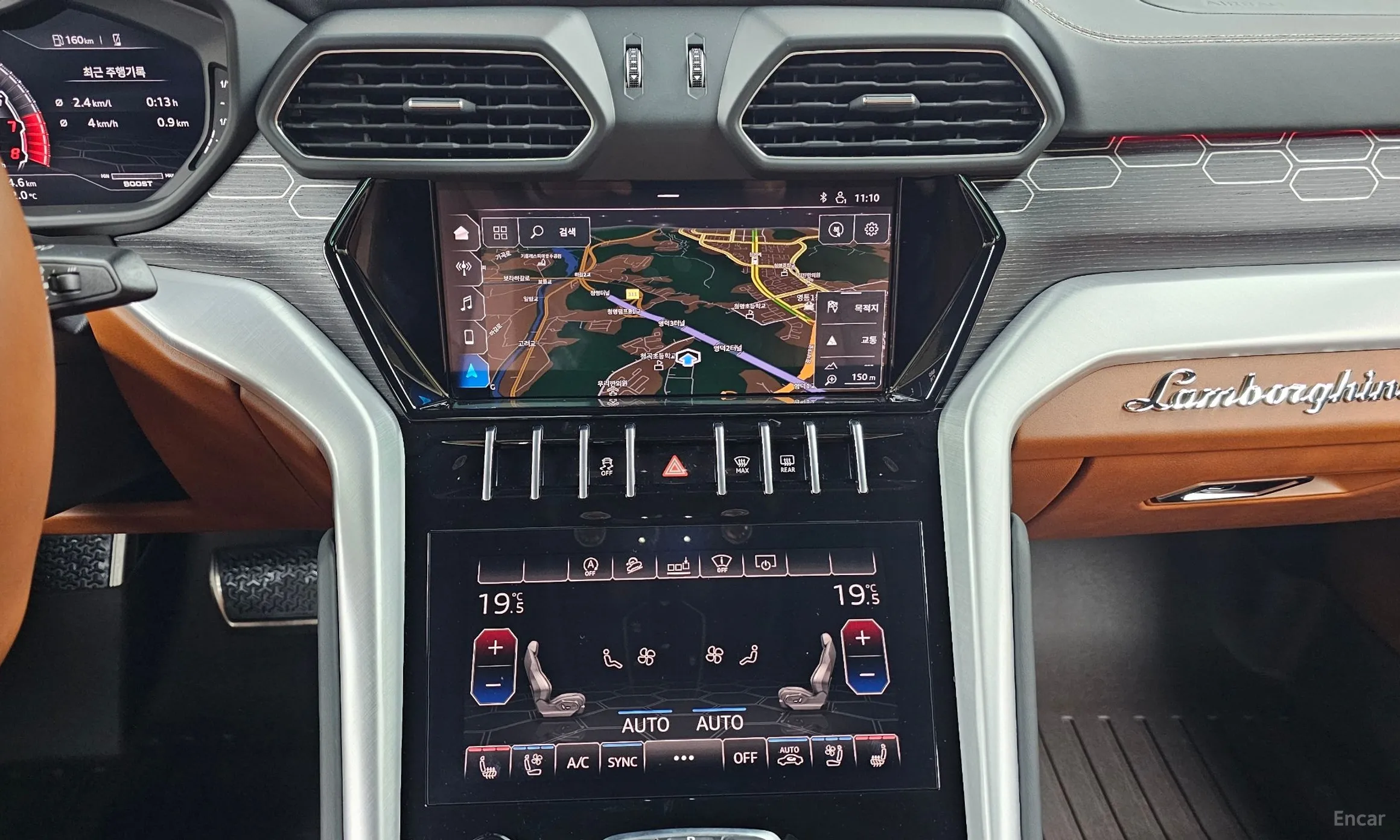 Lamborghini Urus превью 14