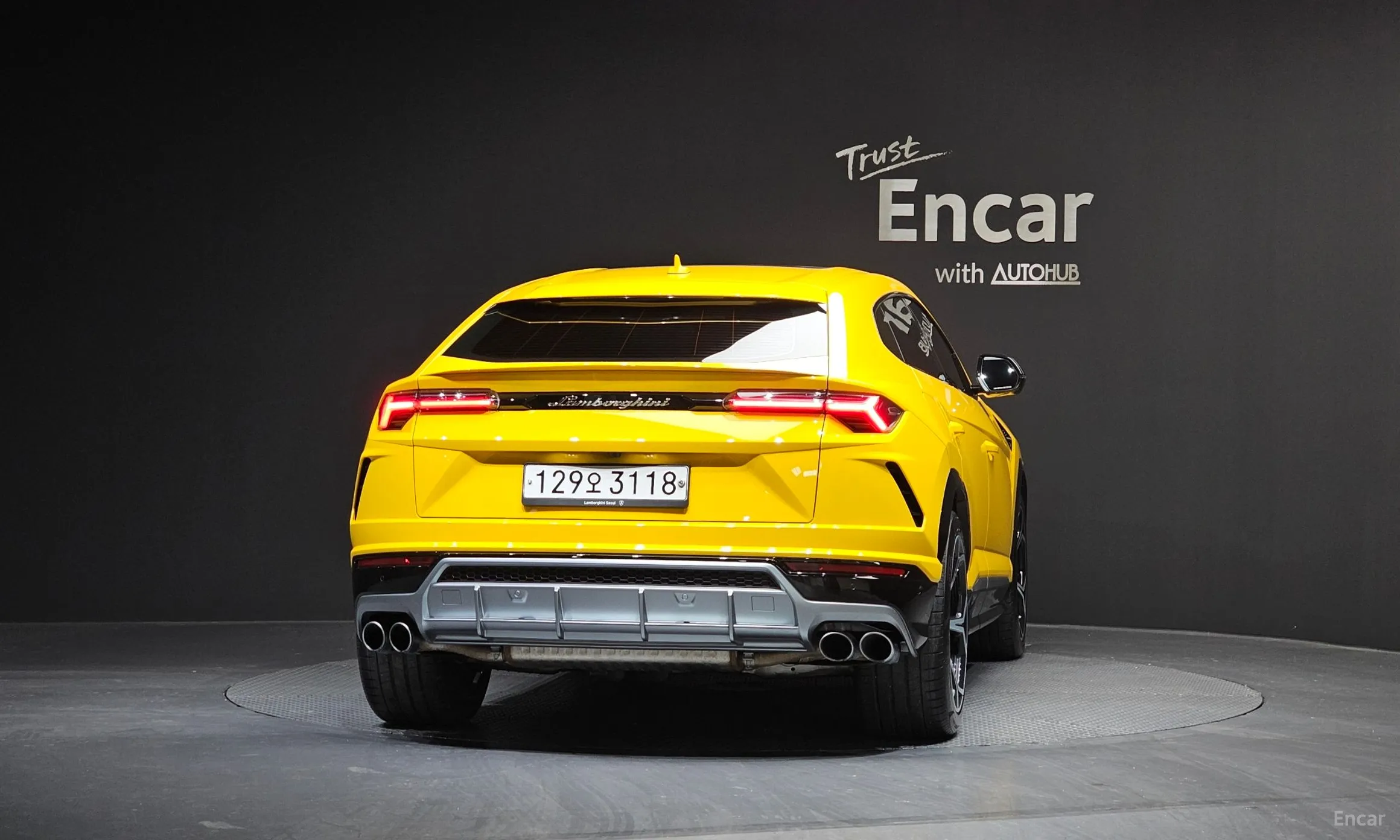 Lamborghini Urus превью 4