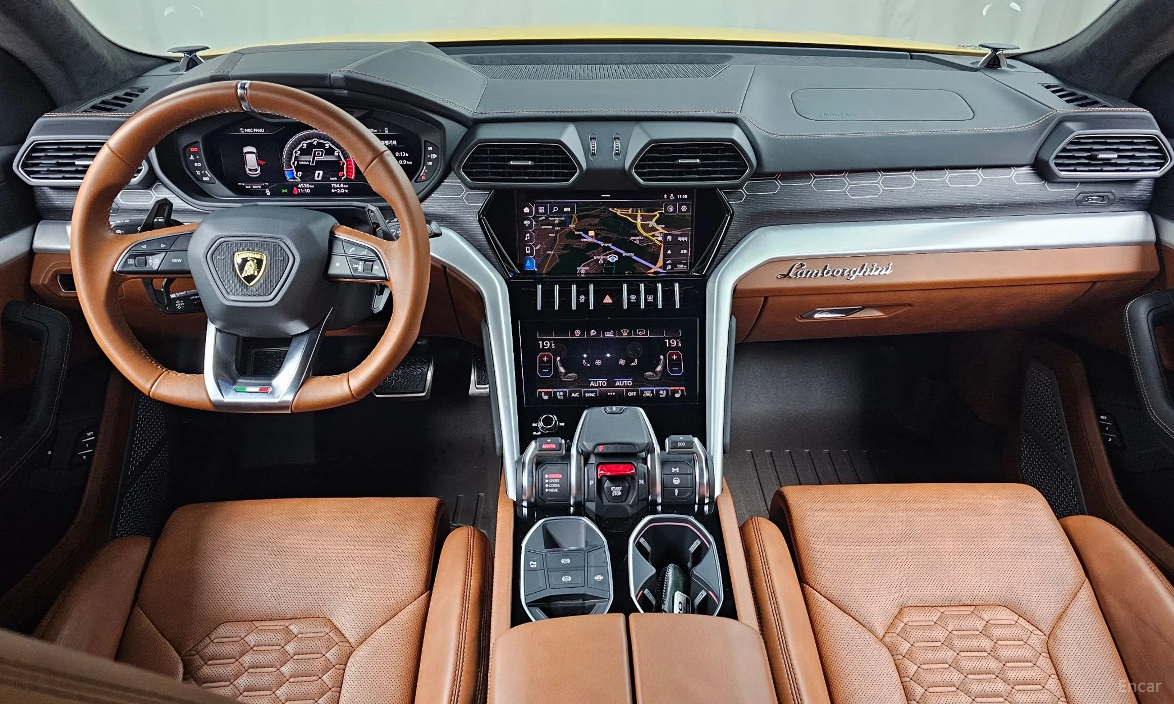 Lamborghini Urus превью 7