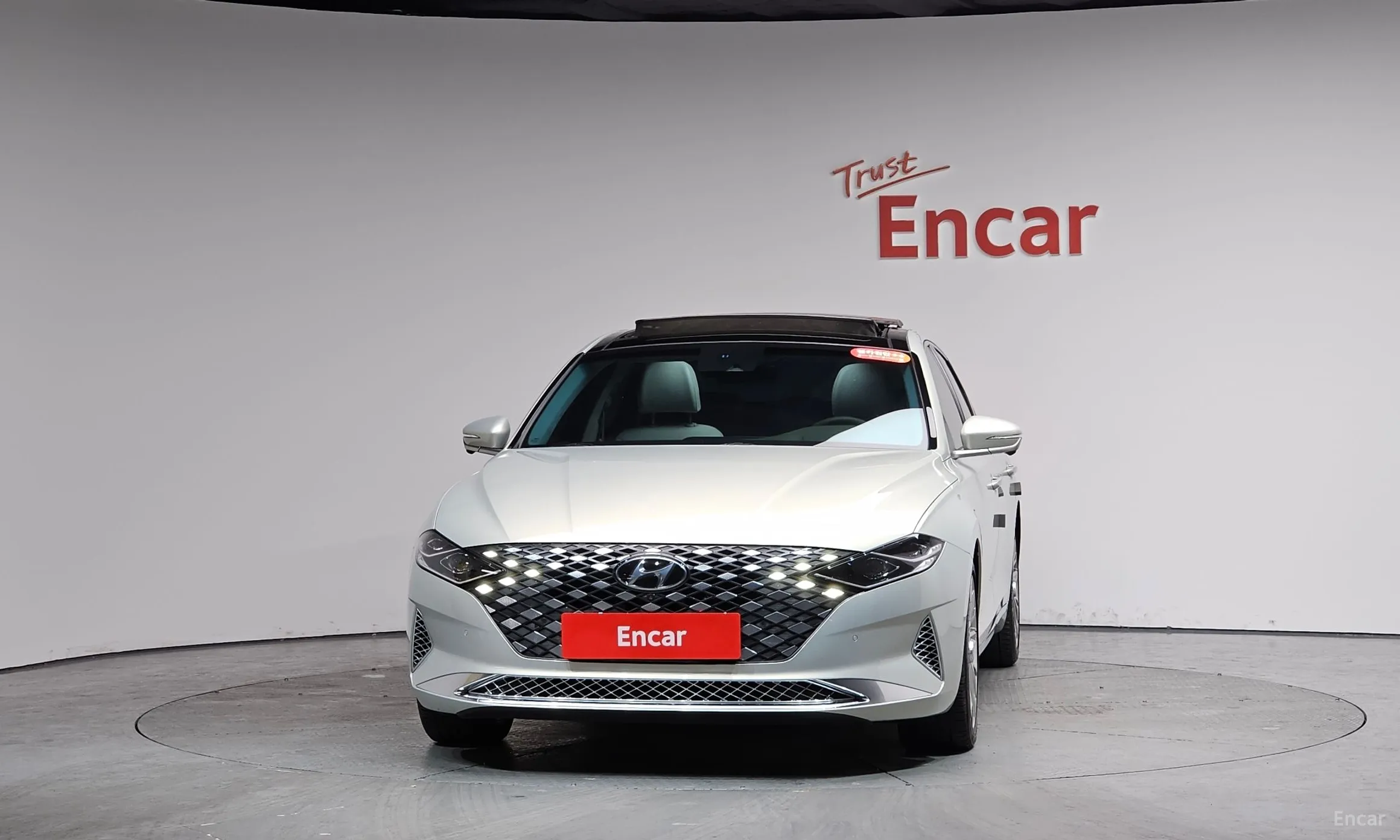 Hyundai Grandeur IG превью 3