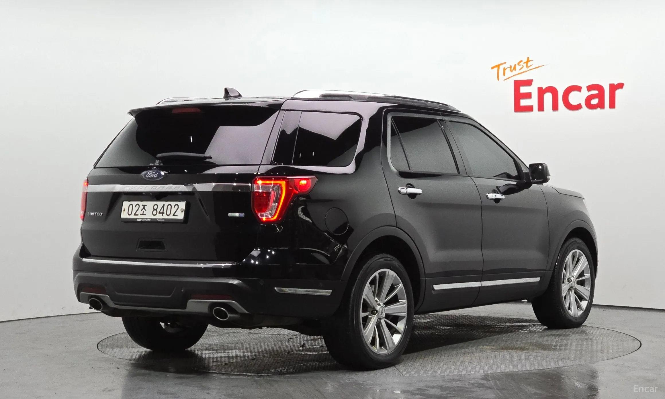 Ford Explorer превью 2