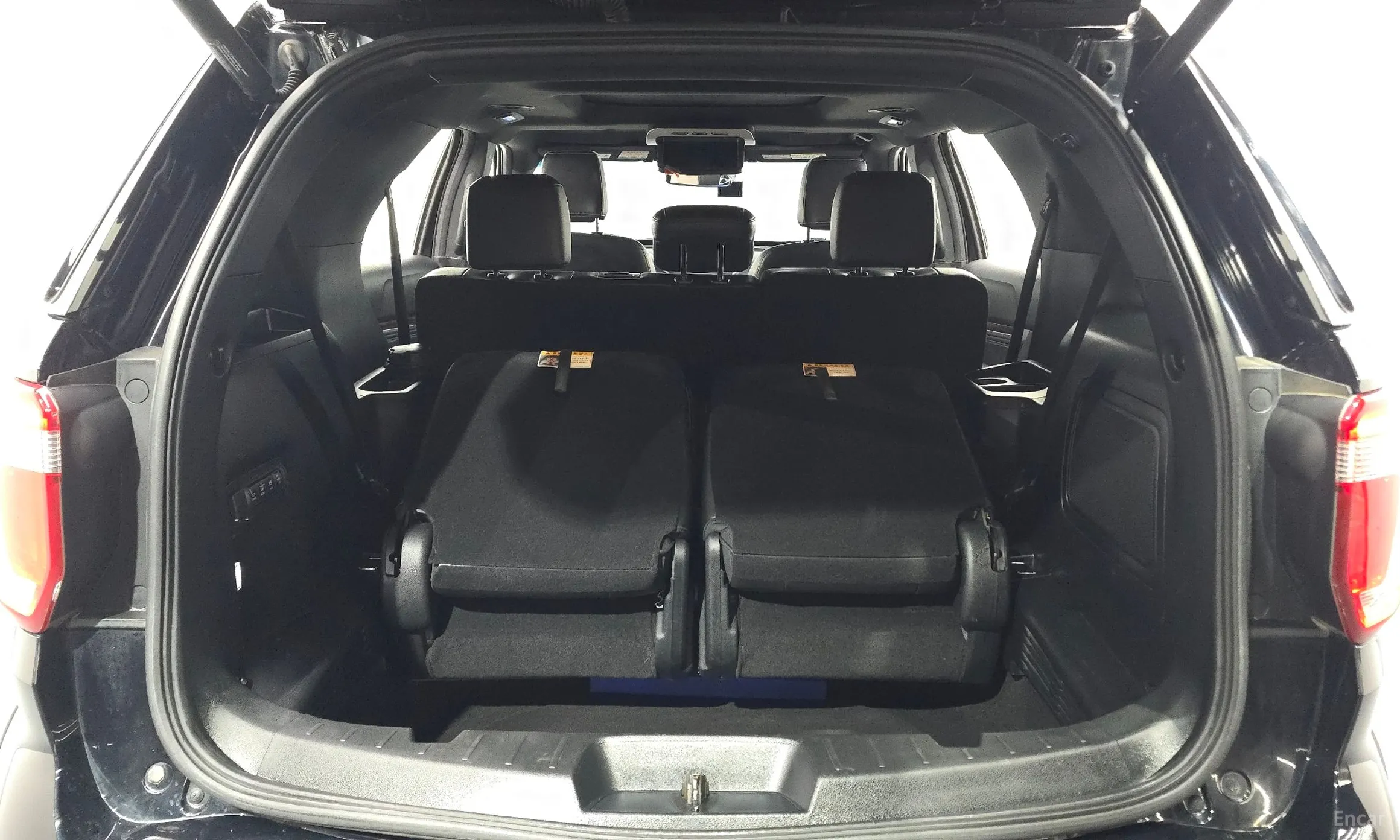 Ford Explorer превью 20