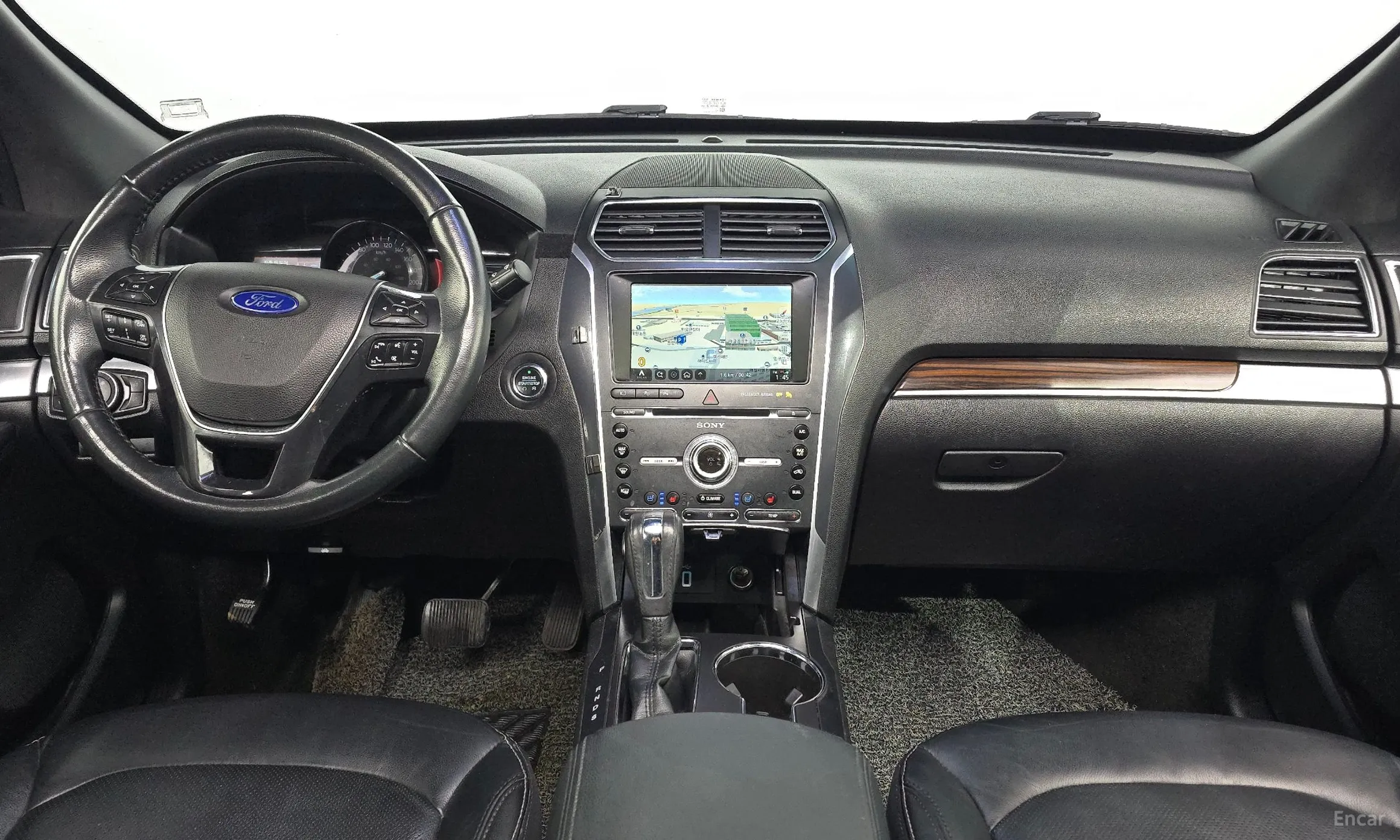 Ford Explorer превью 7