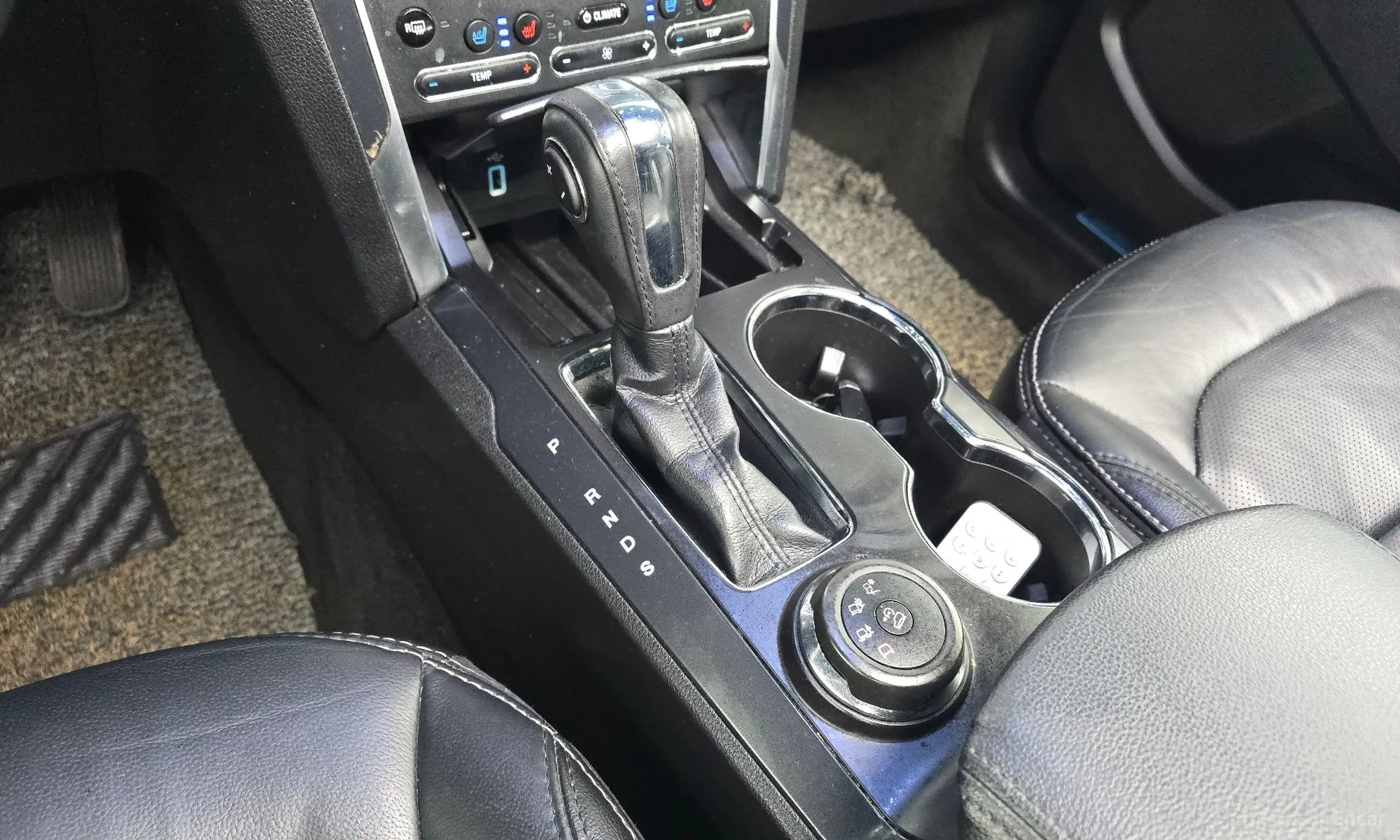 Ford Explorer превью 9