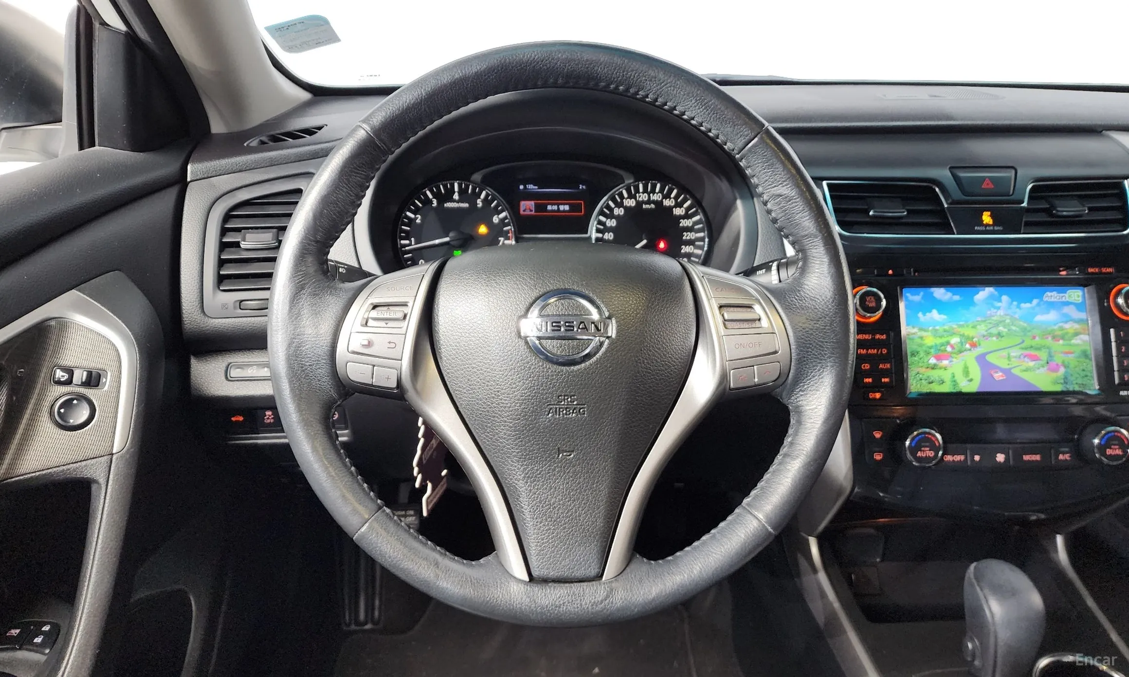Nissan Altima превью 13