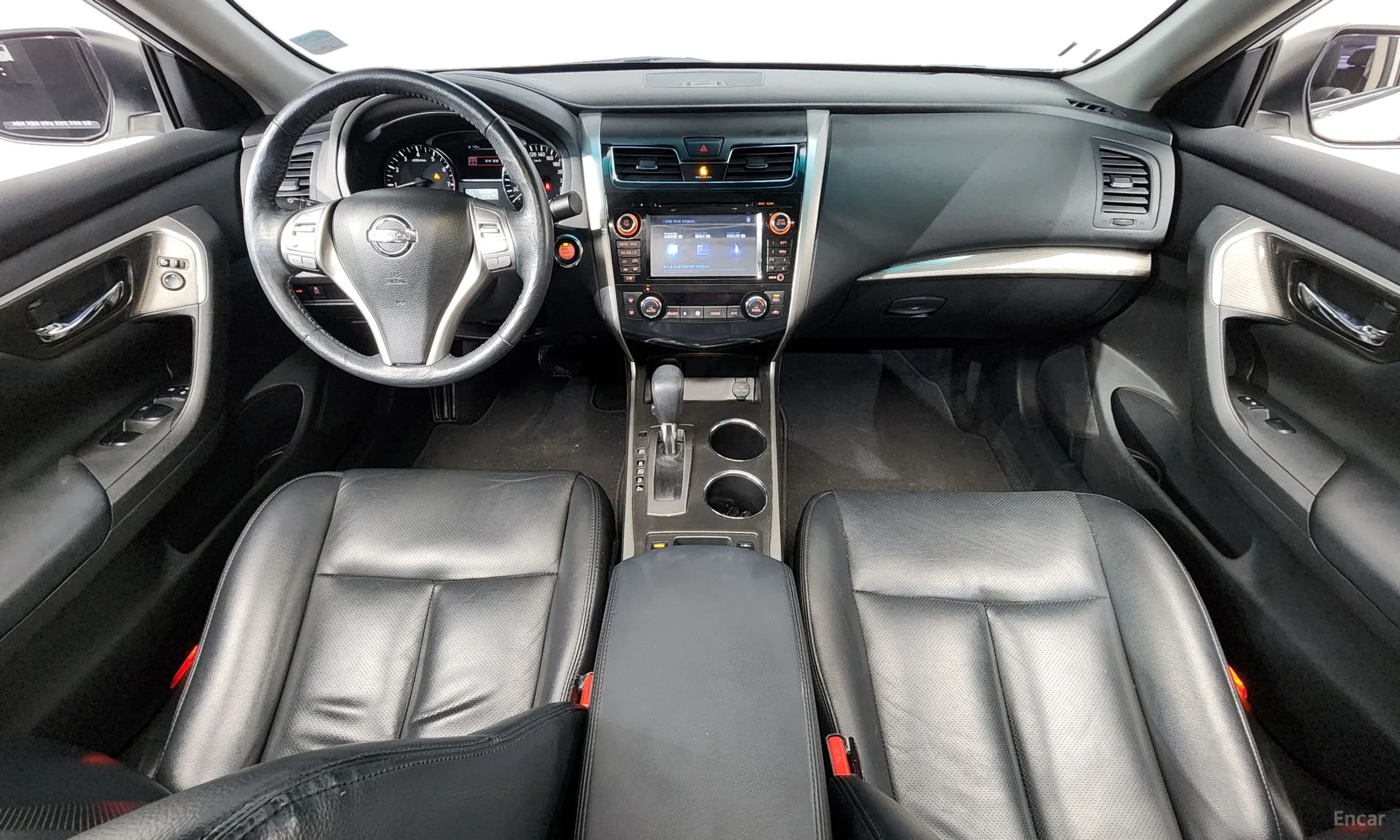 Nissan Altima превью 7