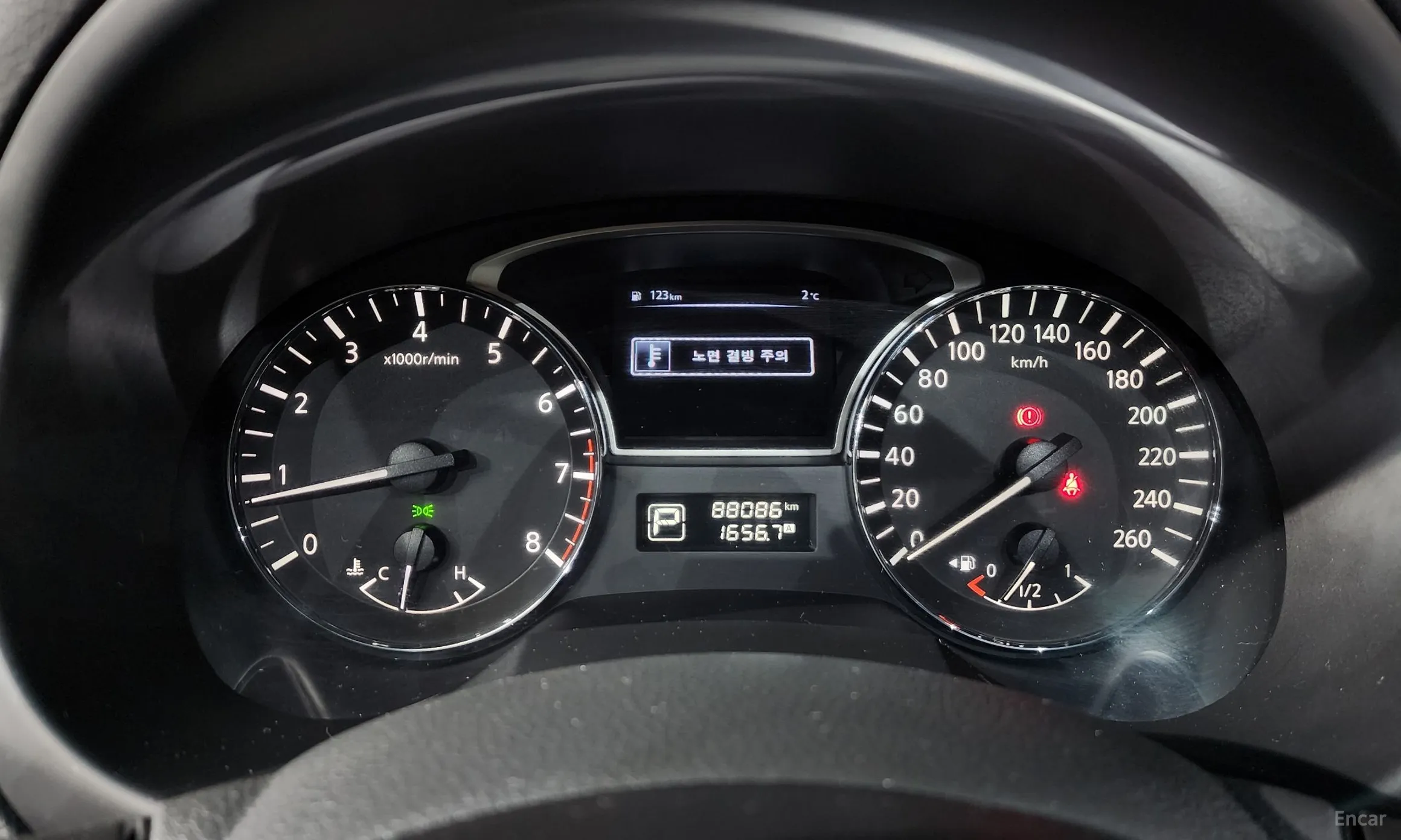 Nissan Altima превью 8