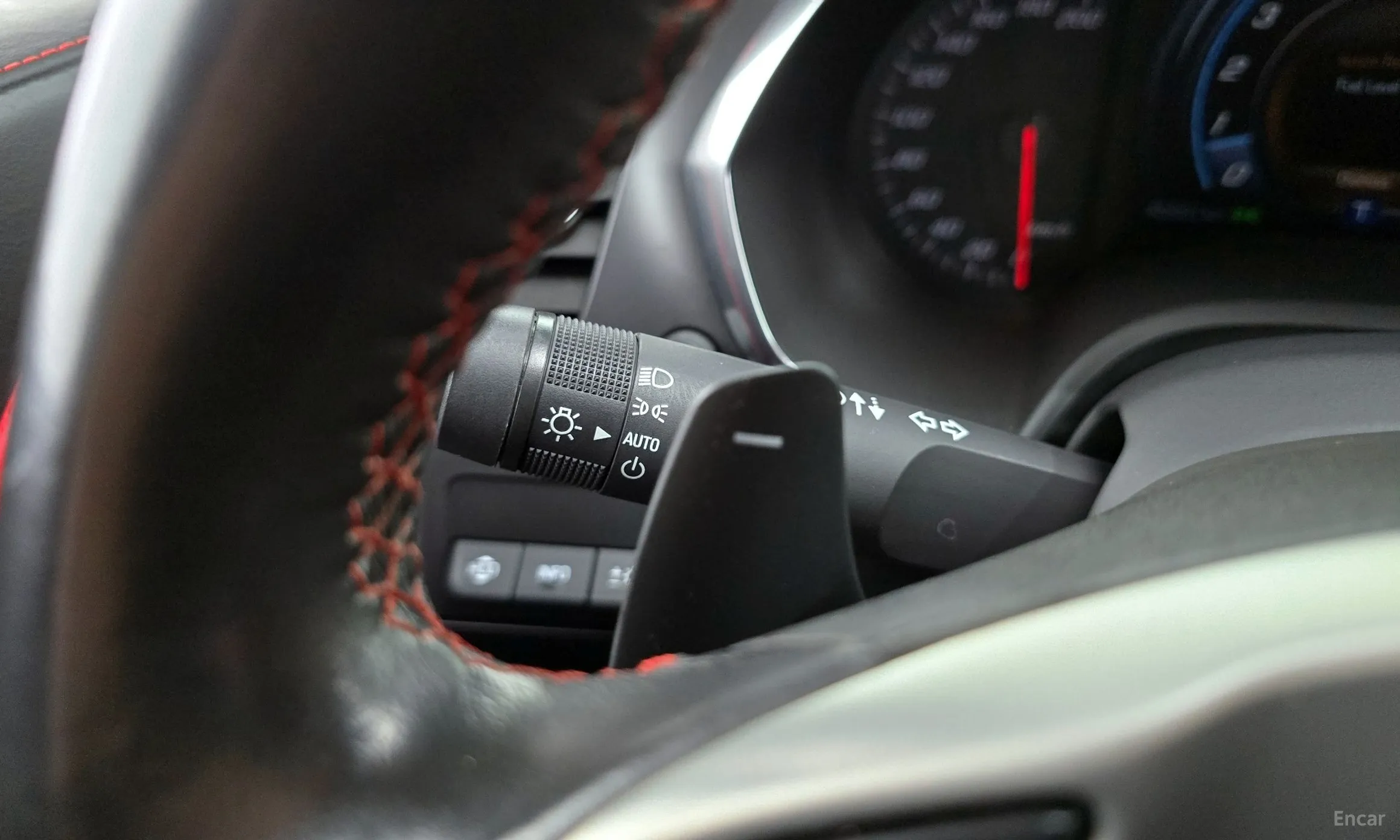 Chevrolet Corvette превью 16
