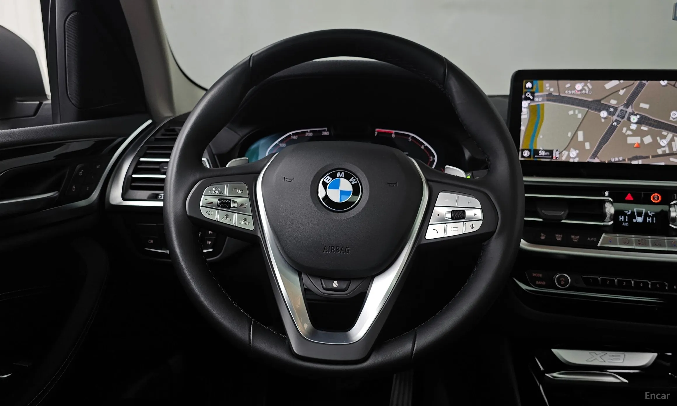 BMW X3 (G01) превью 13