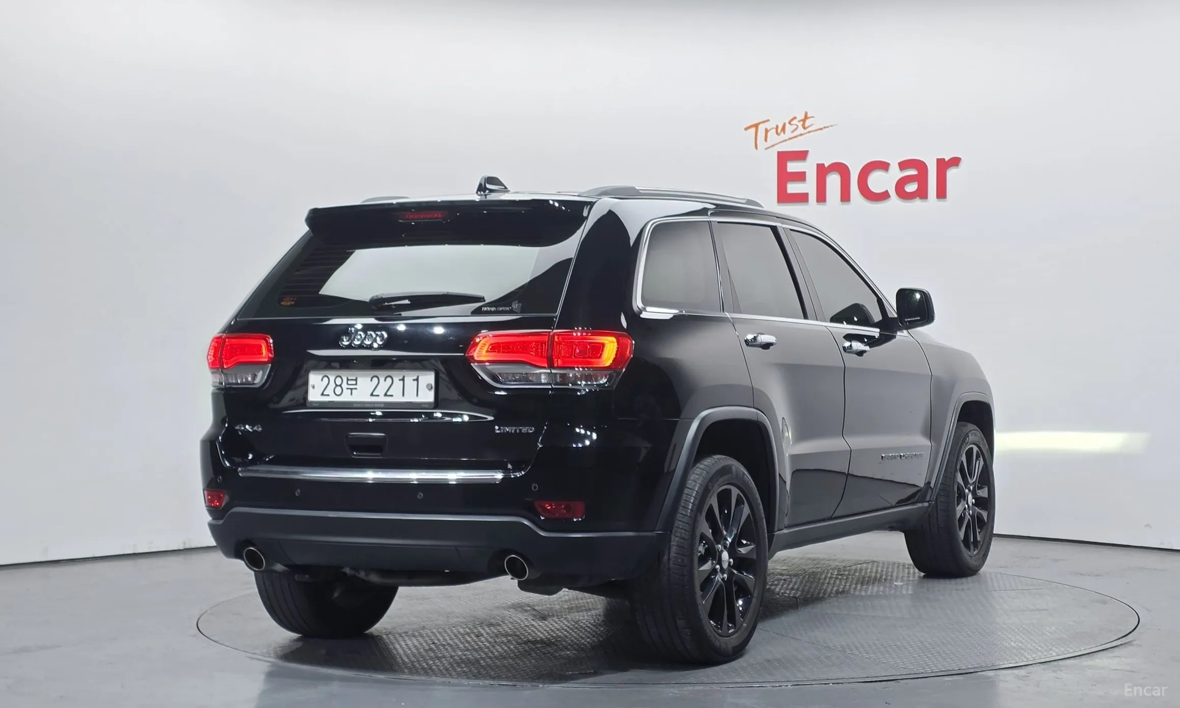Jeep Grand Cherokee превью 2