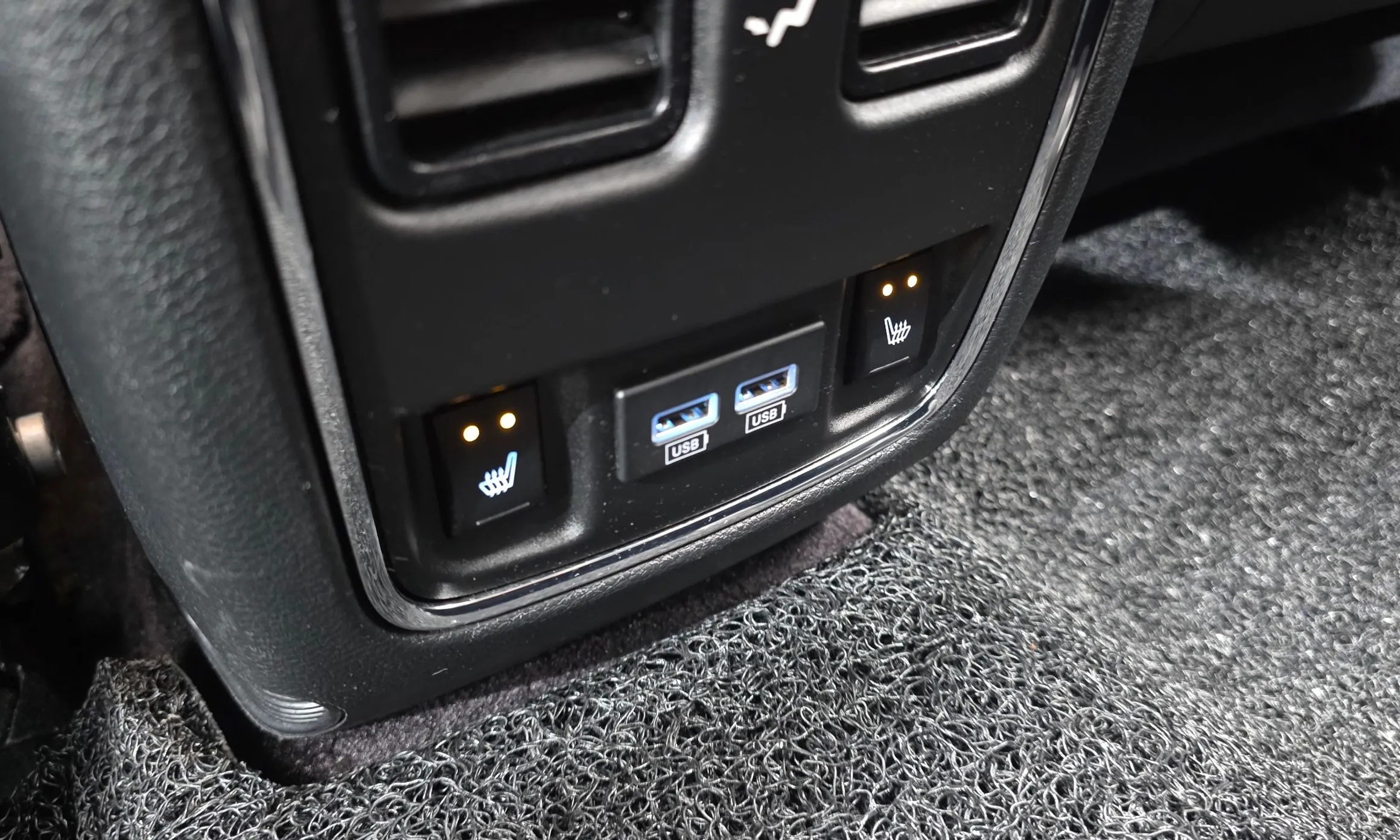 Jeep Grand Cherokee превью 18