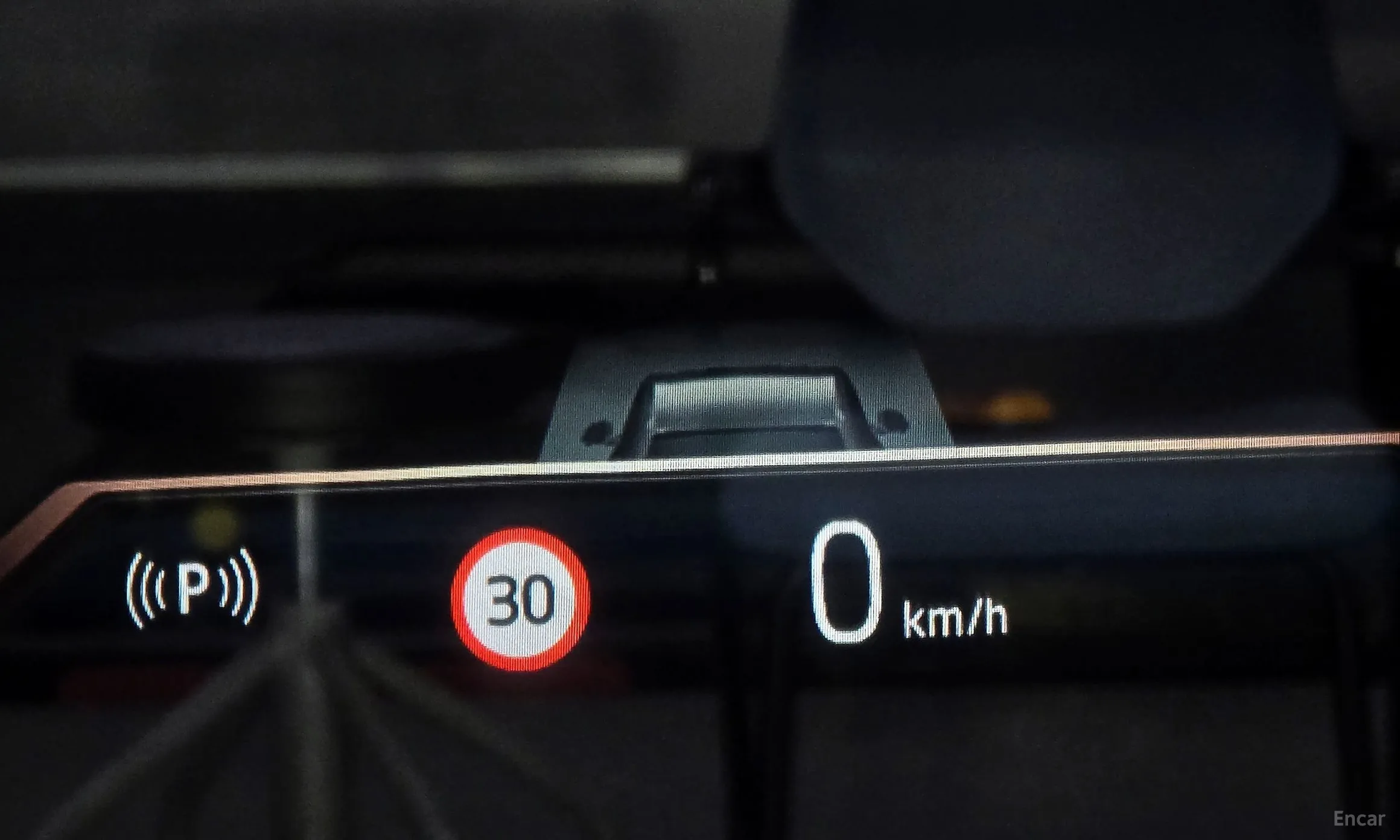 BMW 7 Series (G70) превью 19