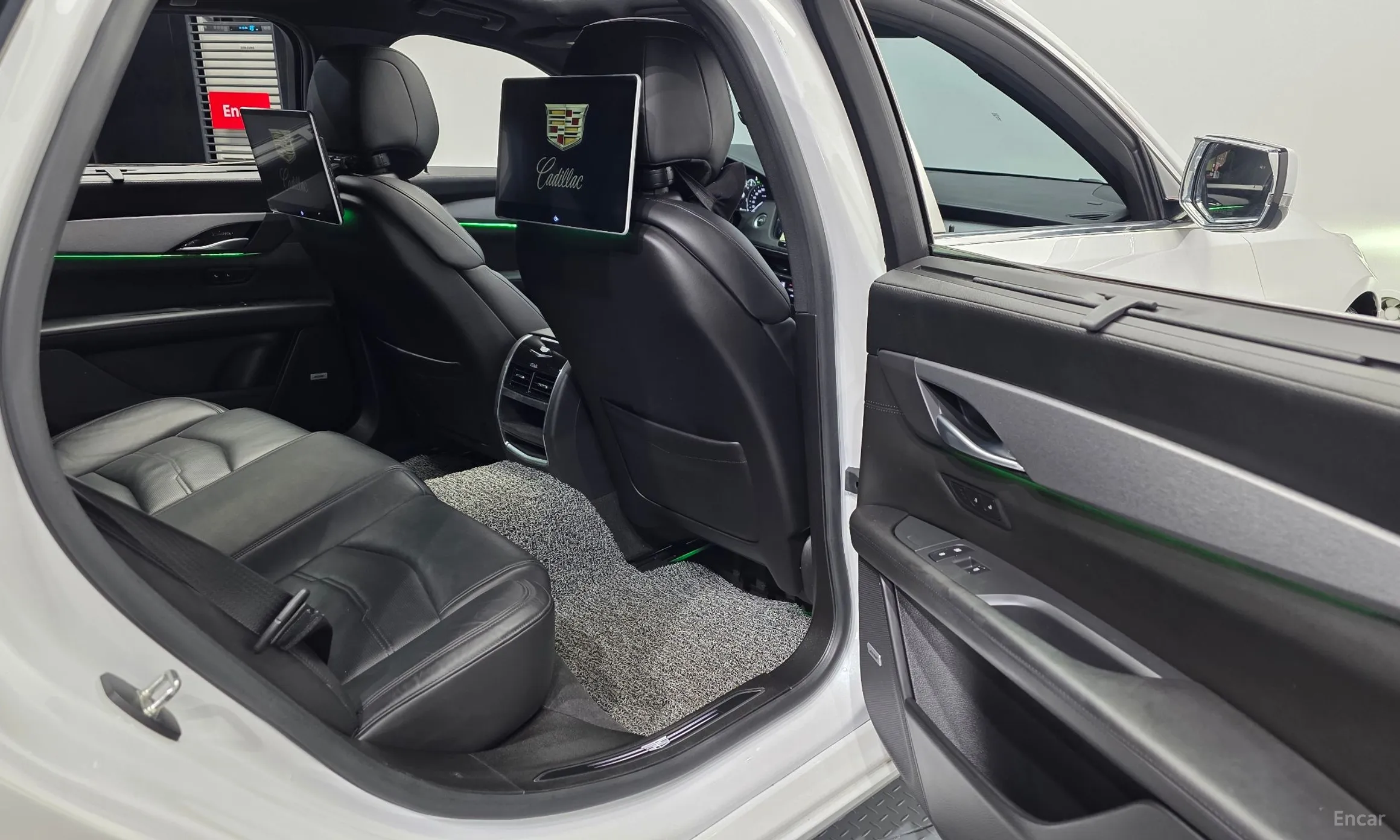 Cadillac CT6 превью 12
