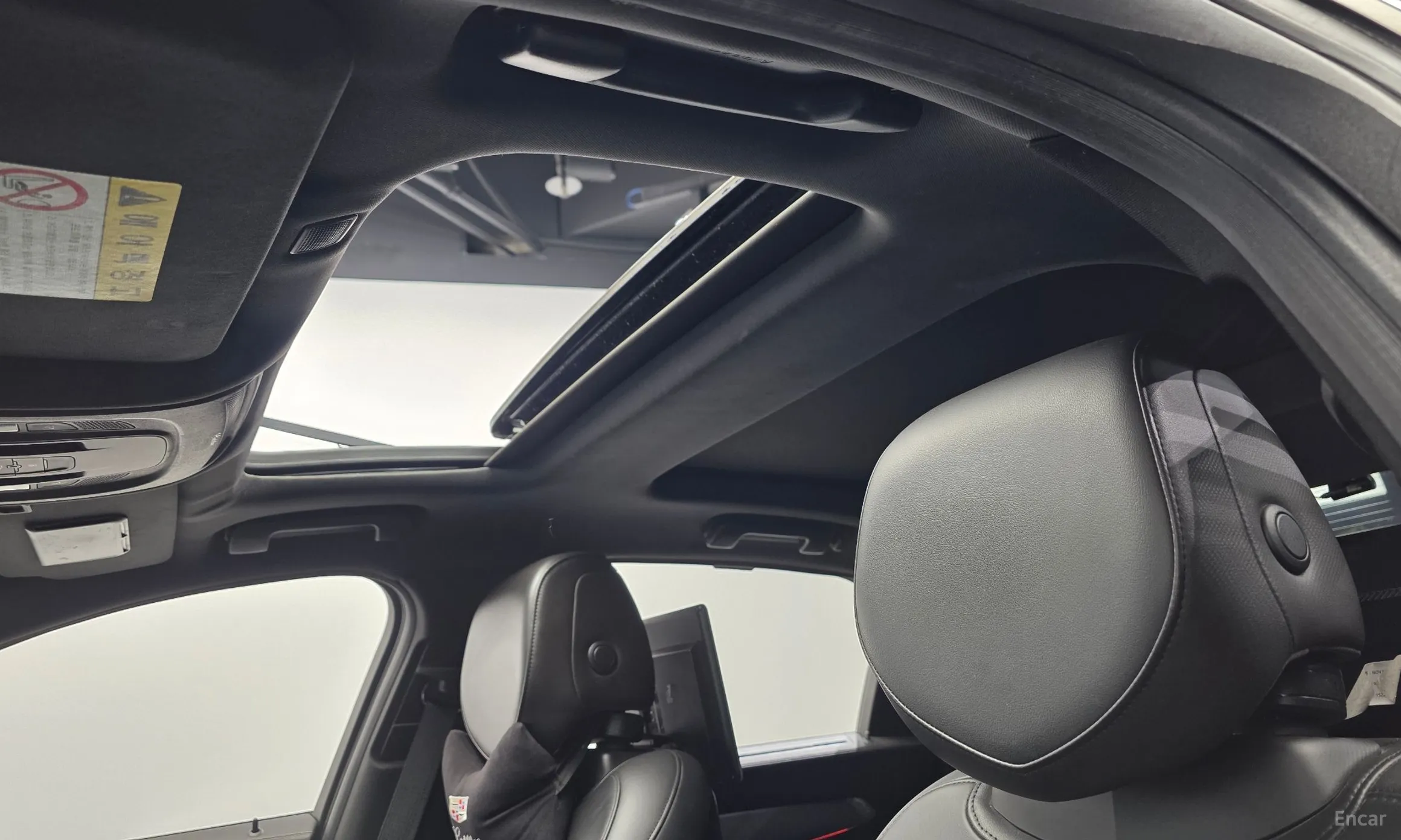 Cadillac CT6 превью 17