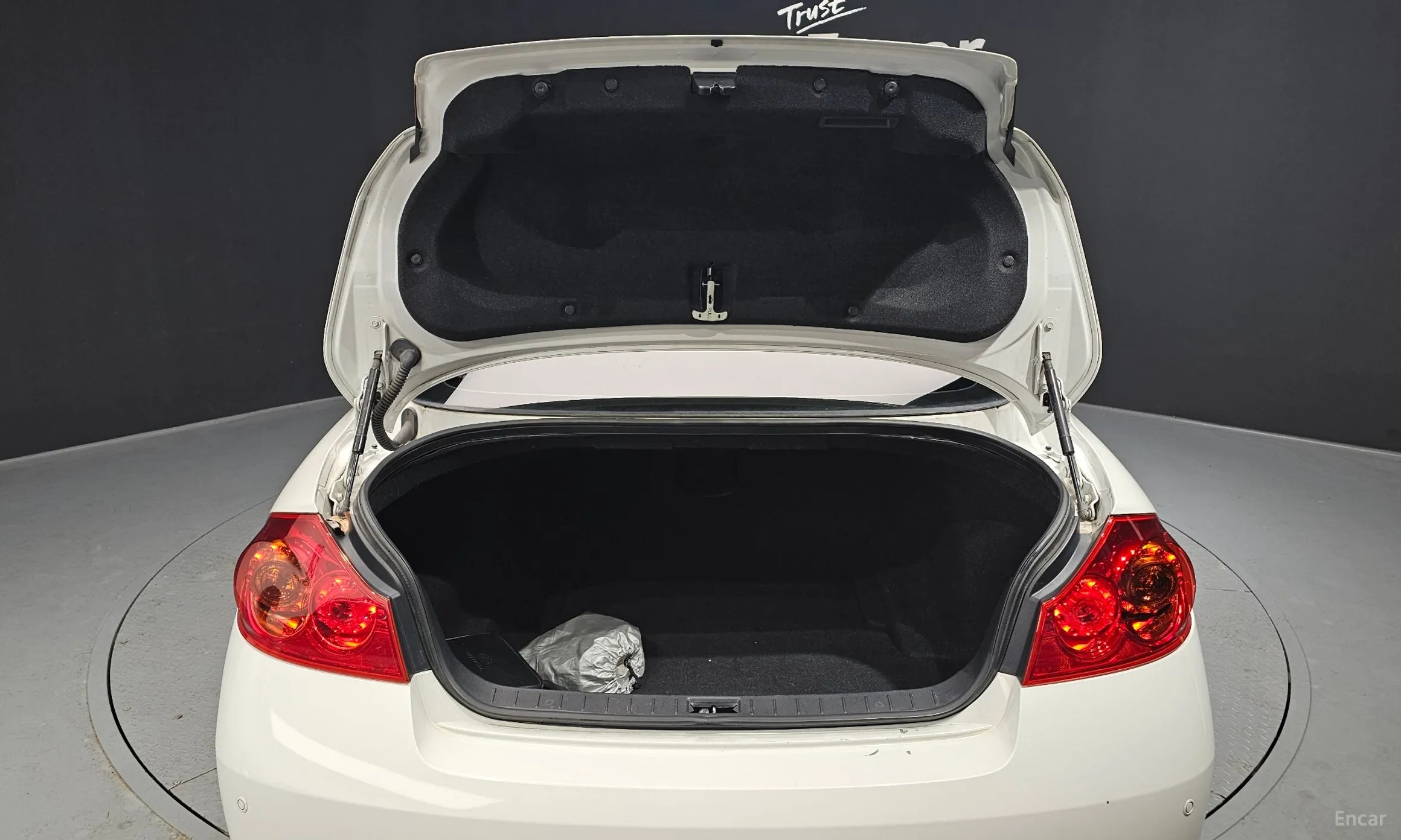 Infiniti G25 превью 19