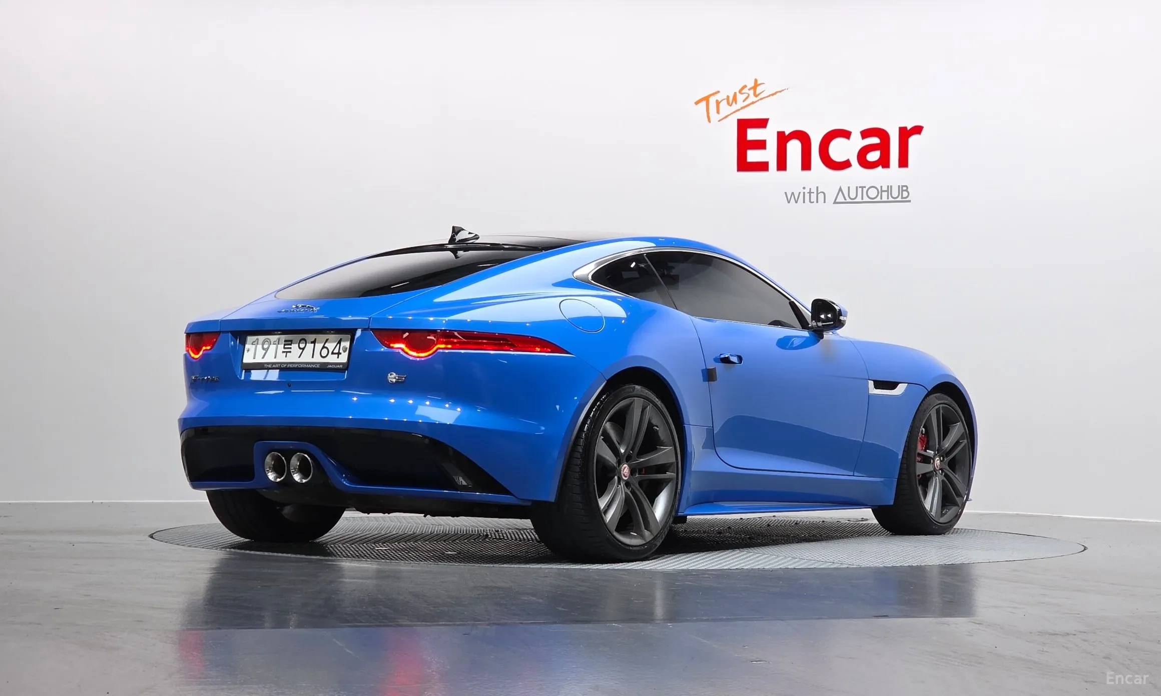 Jaguar F-TYPE превью 2