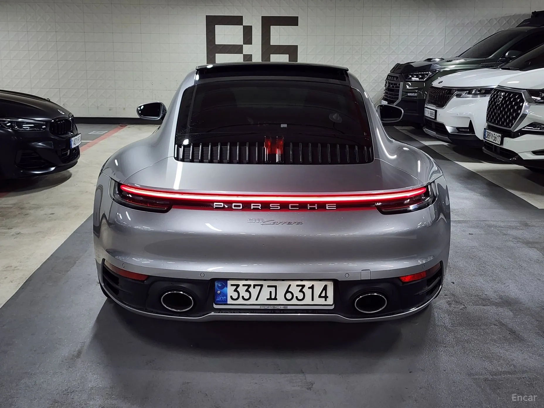Porsche 911 (992) превью 4