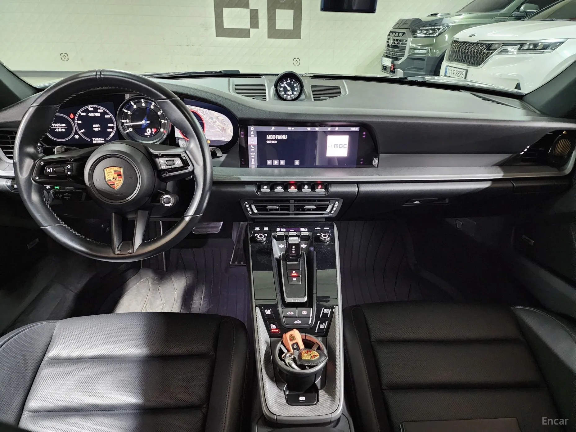 Porsche 911 (992) превью 6