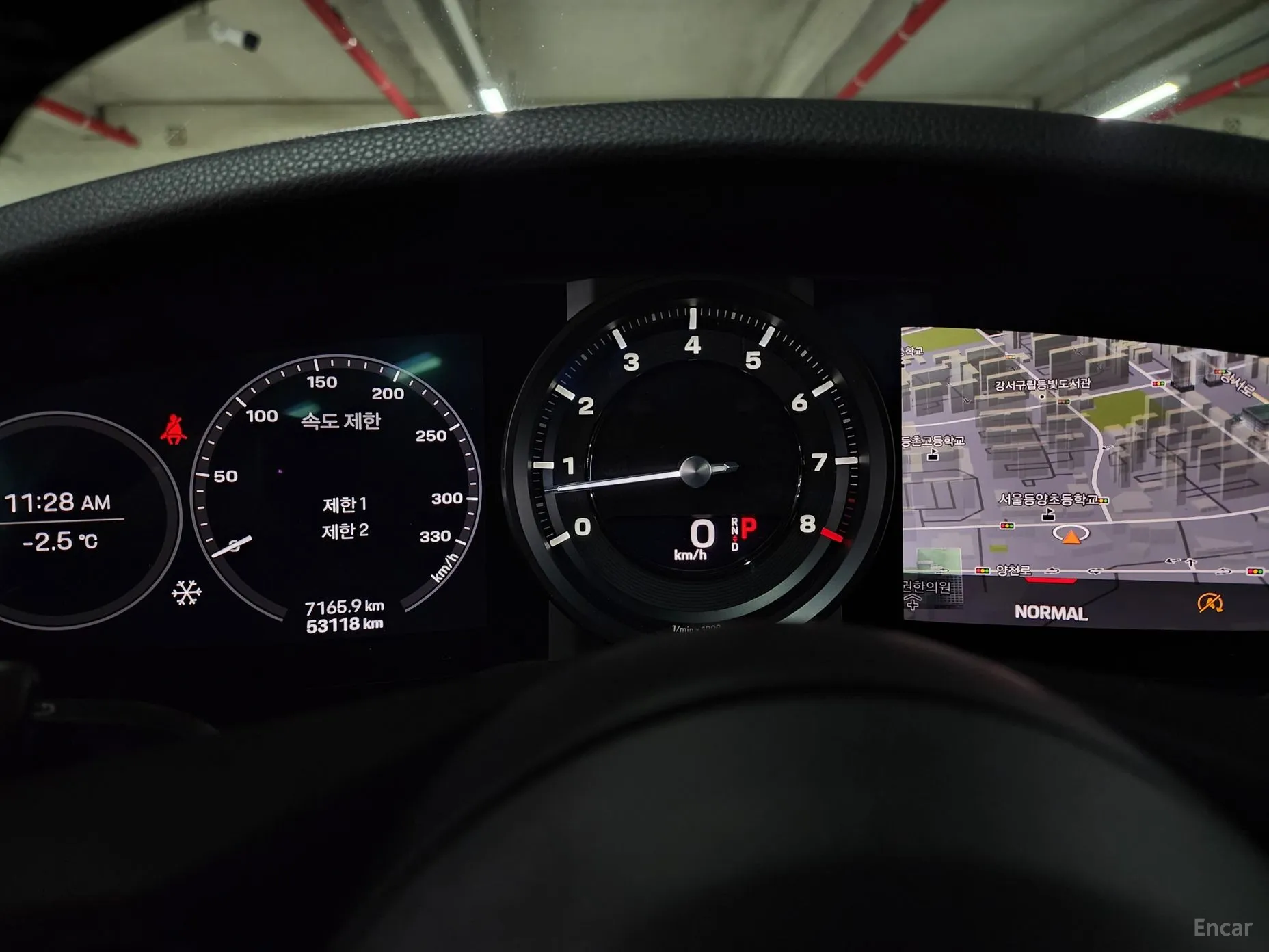 Porsche 911 (992) превью 7