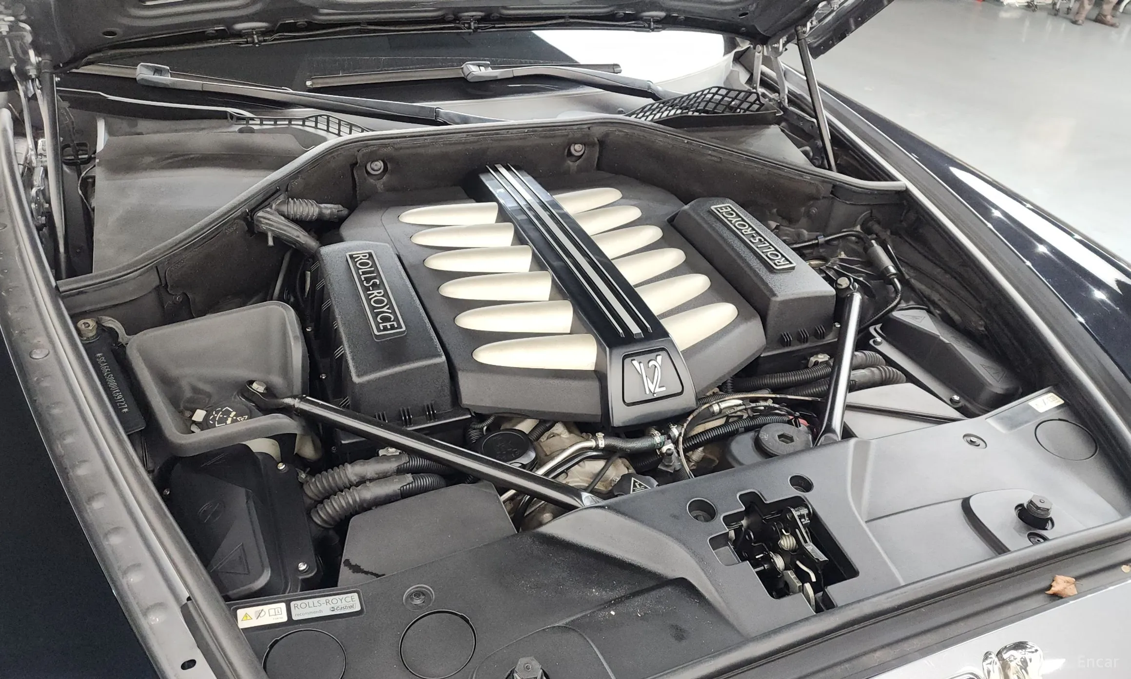 Rolls-Royce Ghost превью 6
