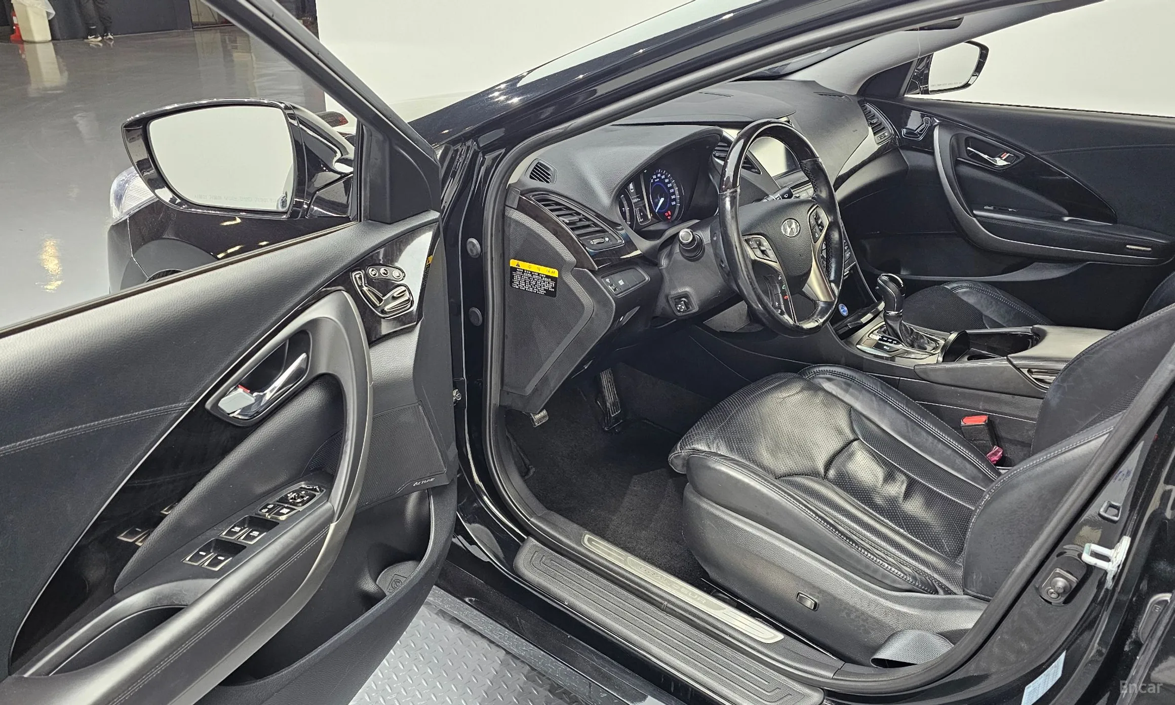 Hyundai Grandeur HG превью 11