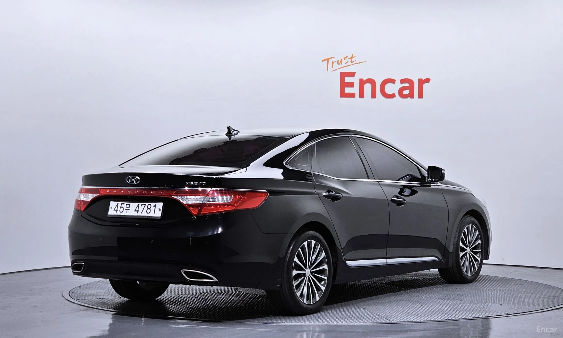 Hyundai Grandeur HG превью 2
