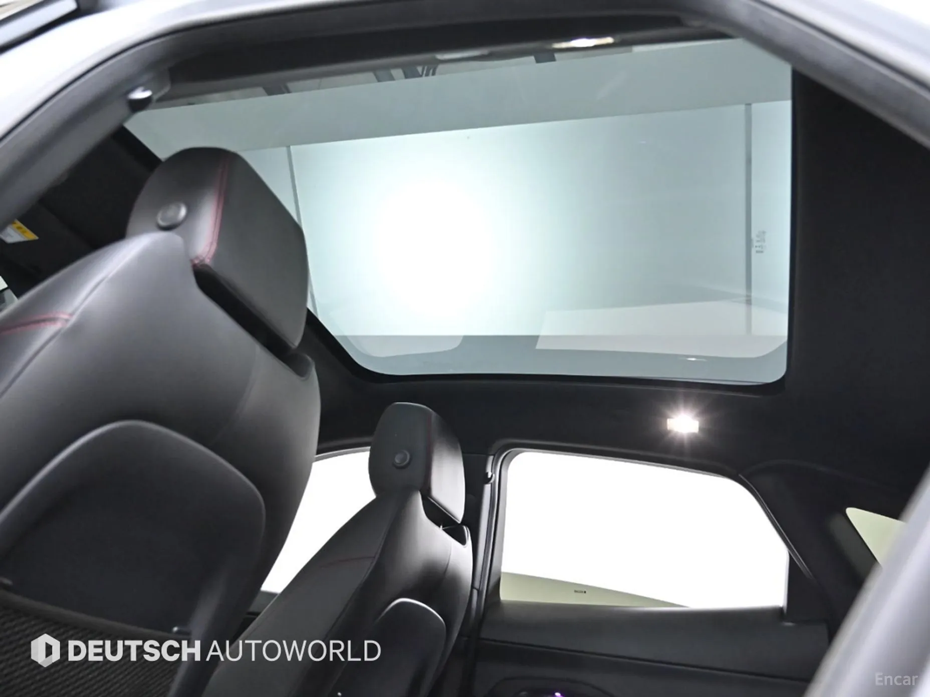 Jaguar E-PACE превью 19
