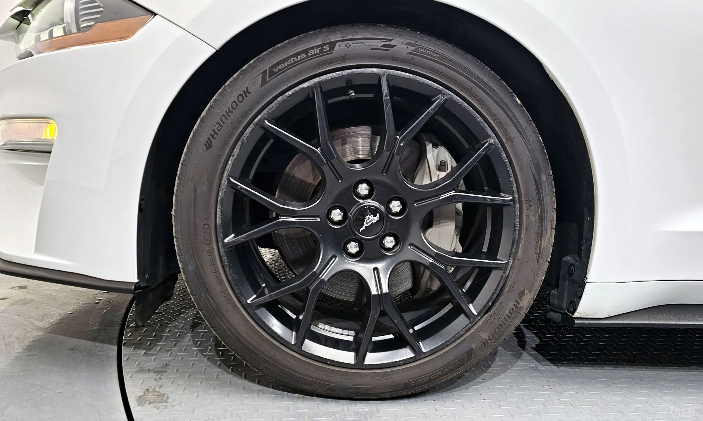 Ford Mustang превью 5