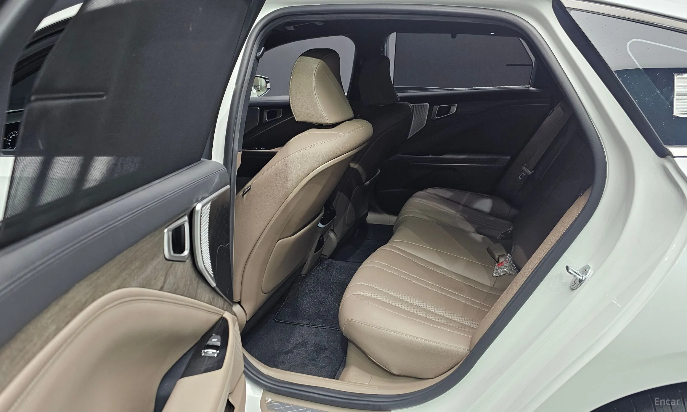 Kia K8 Hybrid превью 12