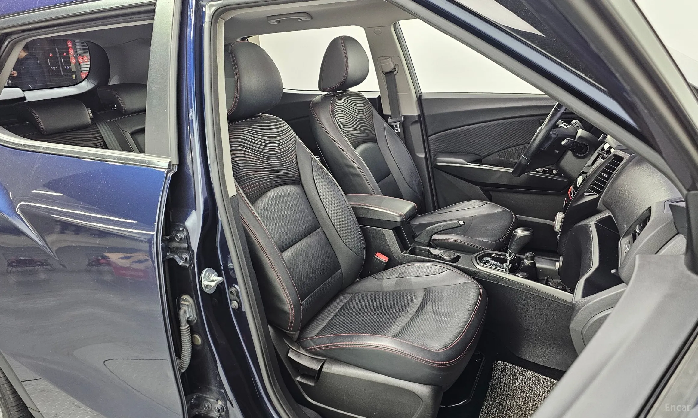 KG Mobility (SsangYong) Tivoli Air превью 11
